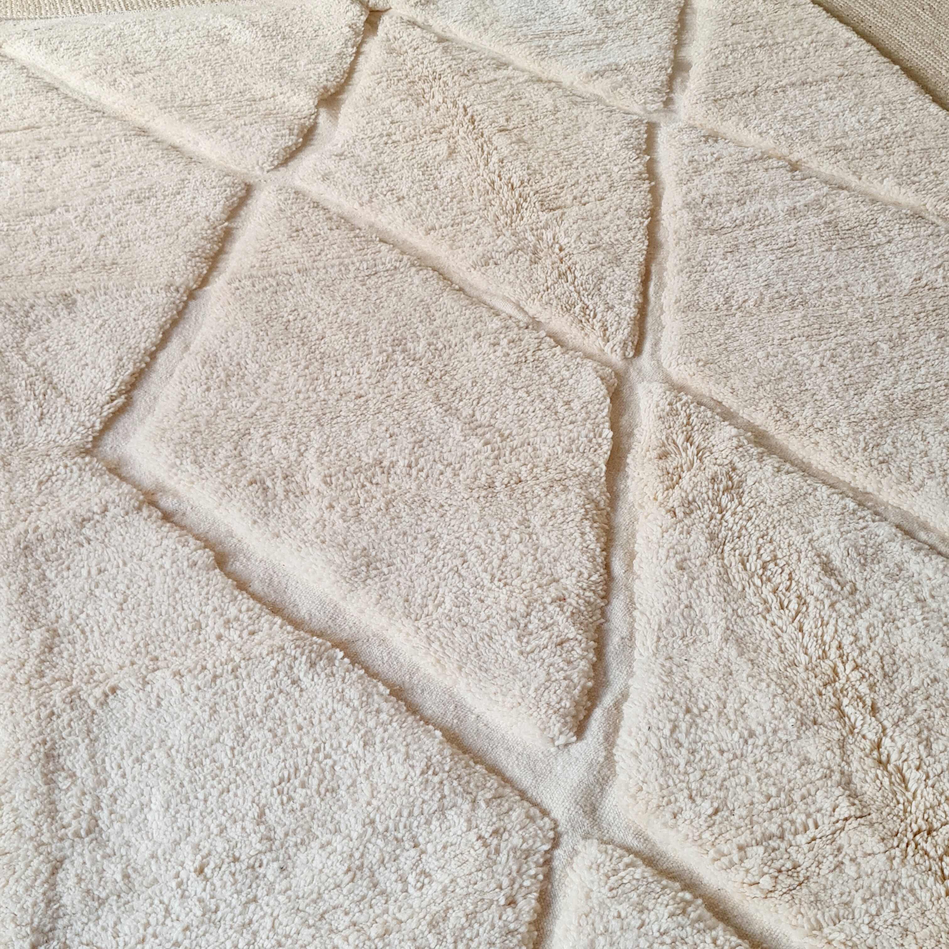 Berber carpet Beni Ourain natural wool unbleached 300 x 190