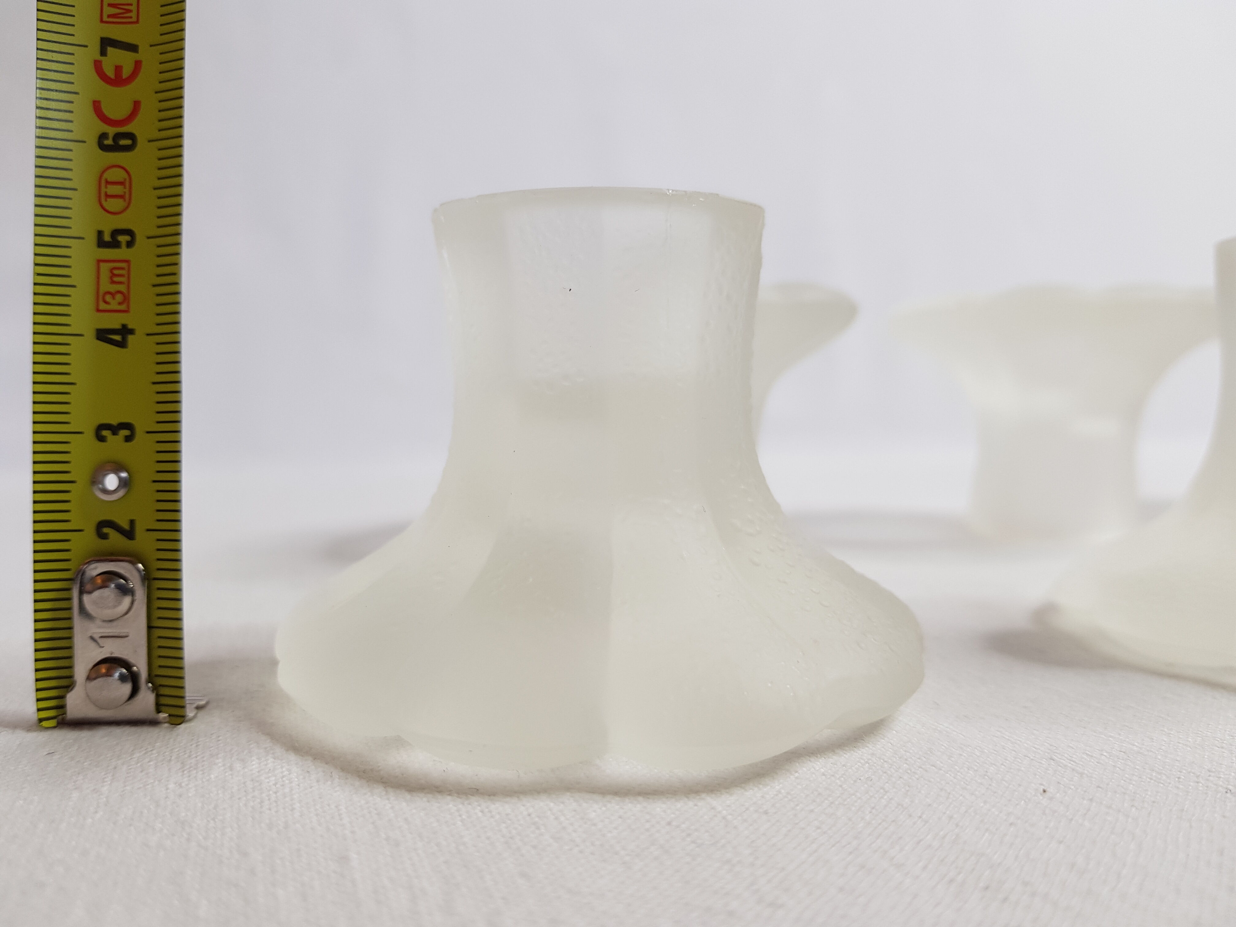 Table path, set of six frosted crystal candlesticks