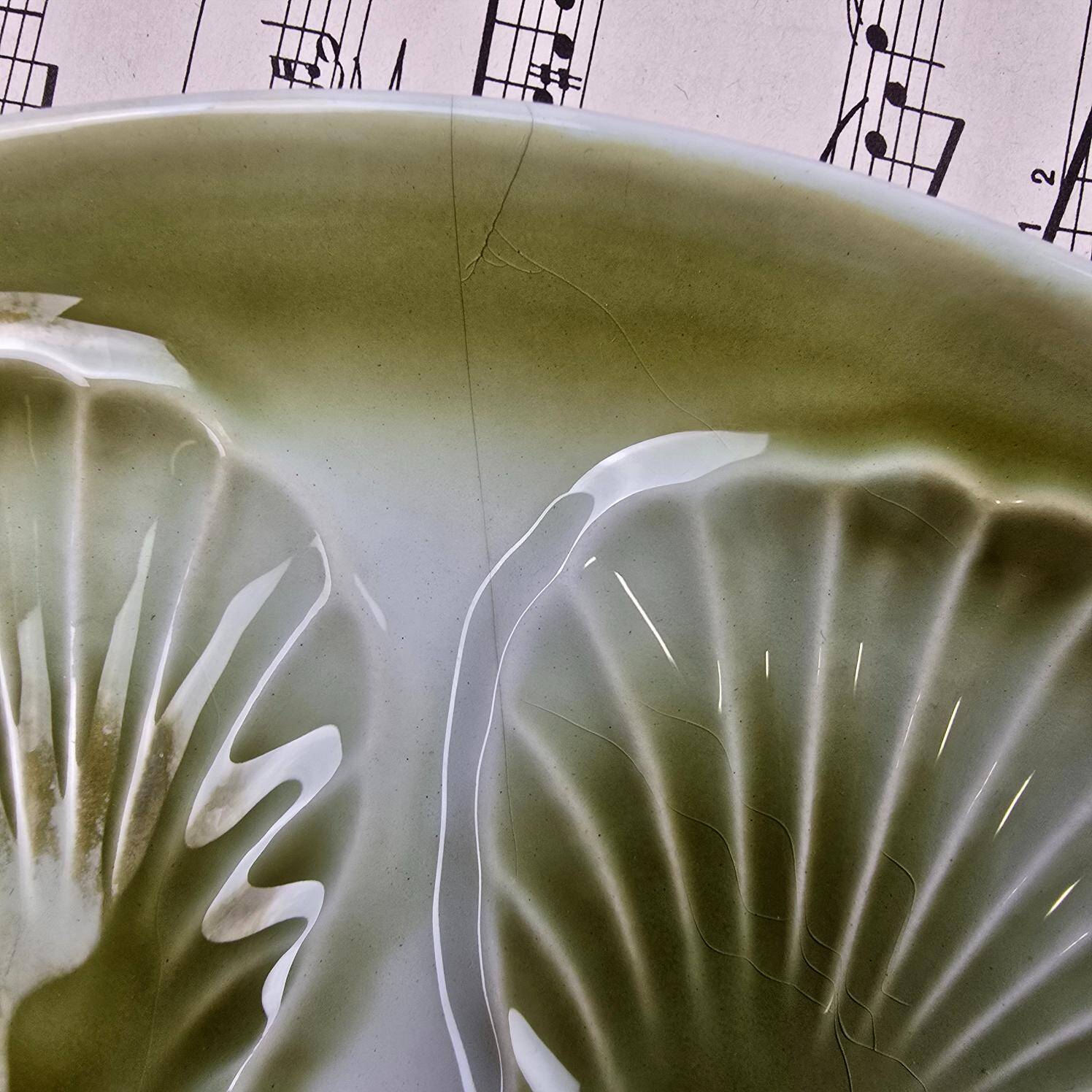 Set of 6 Moulin des Loups oyster plates – vintage green earthenware