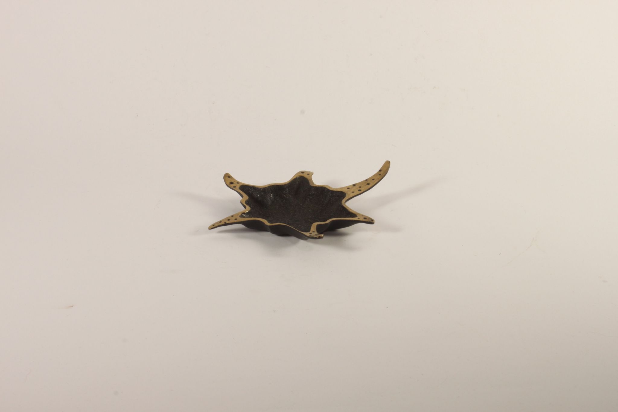 Small brass starfish trinket bowl by Dayagi brothers, Israel 1950s.