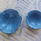 2 ceramic dishes decorated with fish (cups)