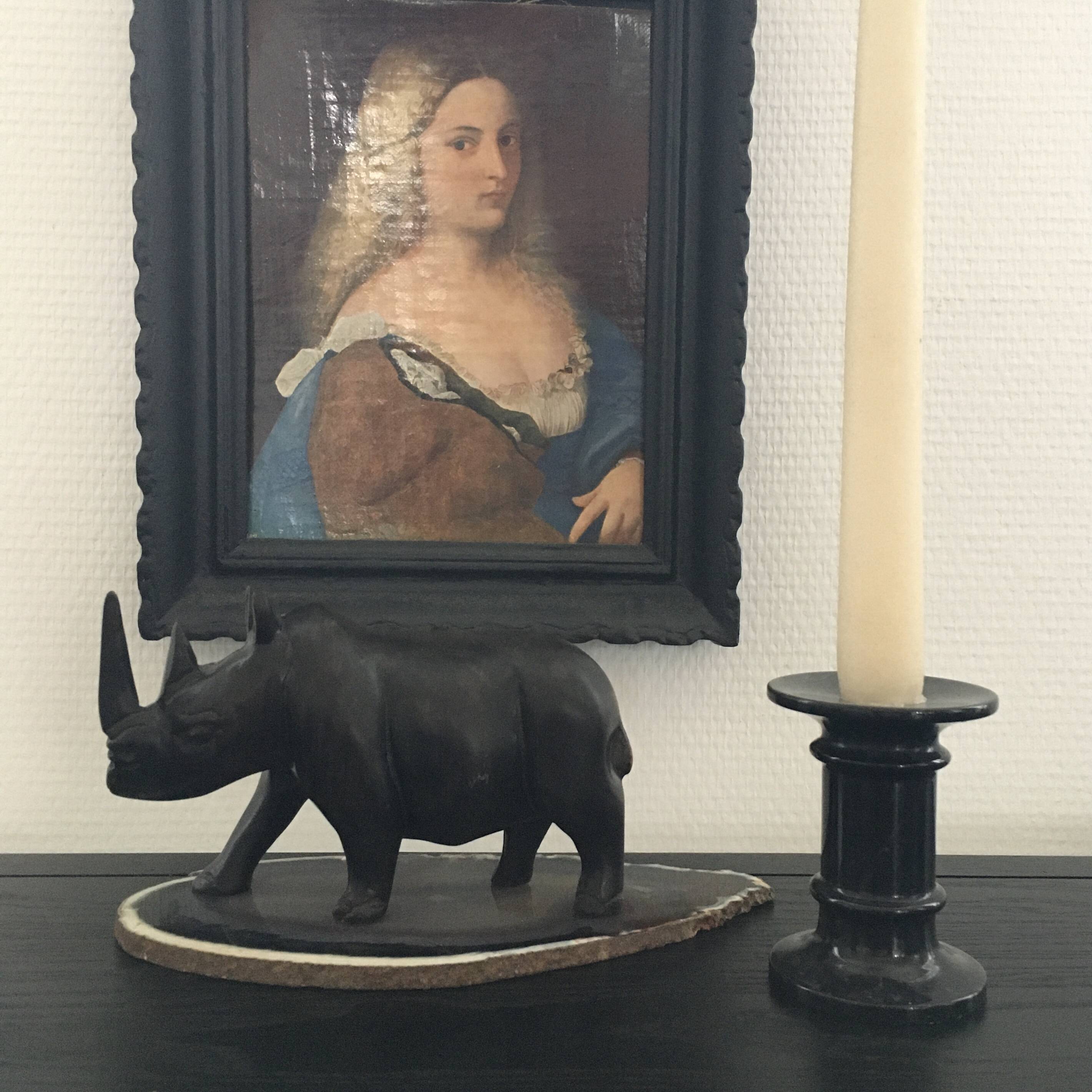 Small black marble candle holder