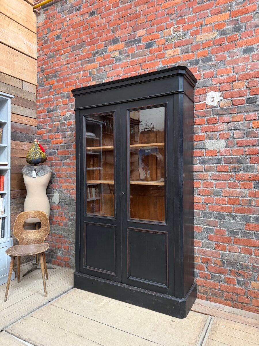 Patinated Napoleon III display cabinet