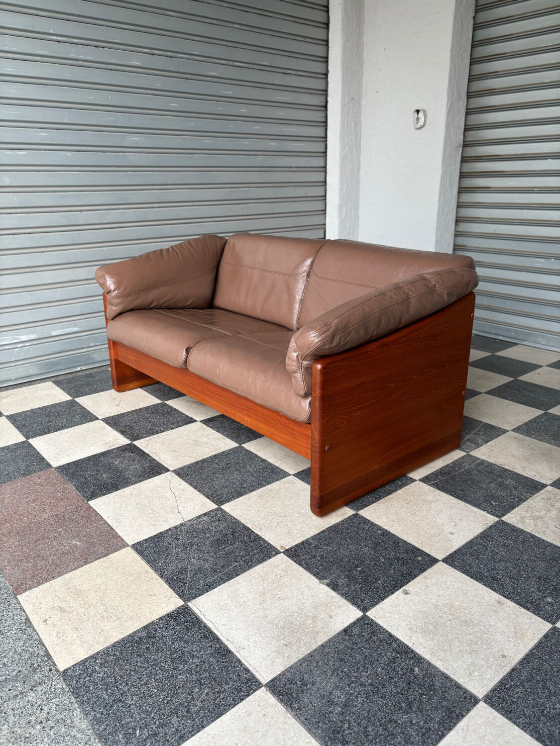 Canapé danois en teck massif Mikael Laursen