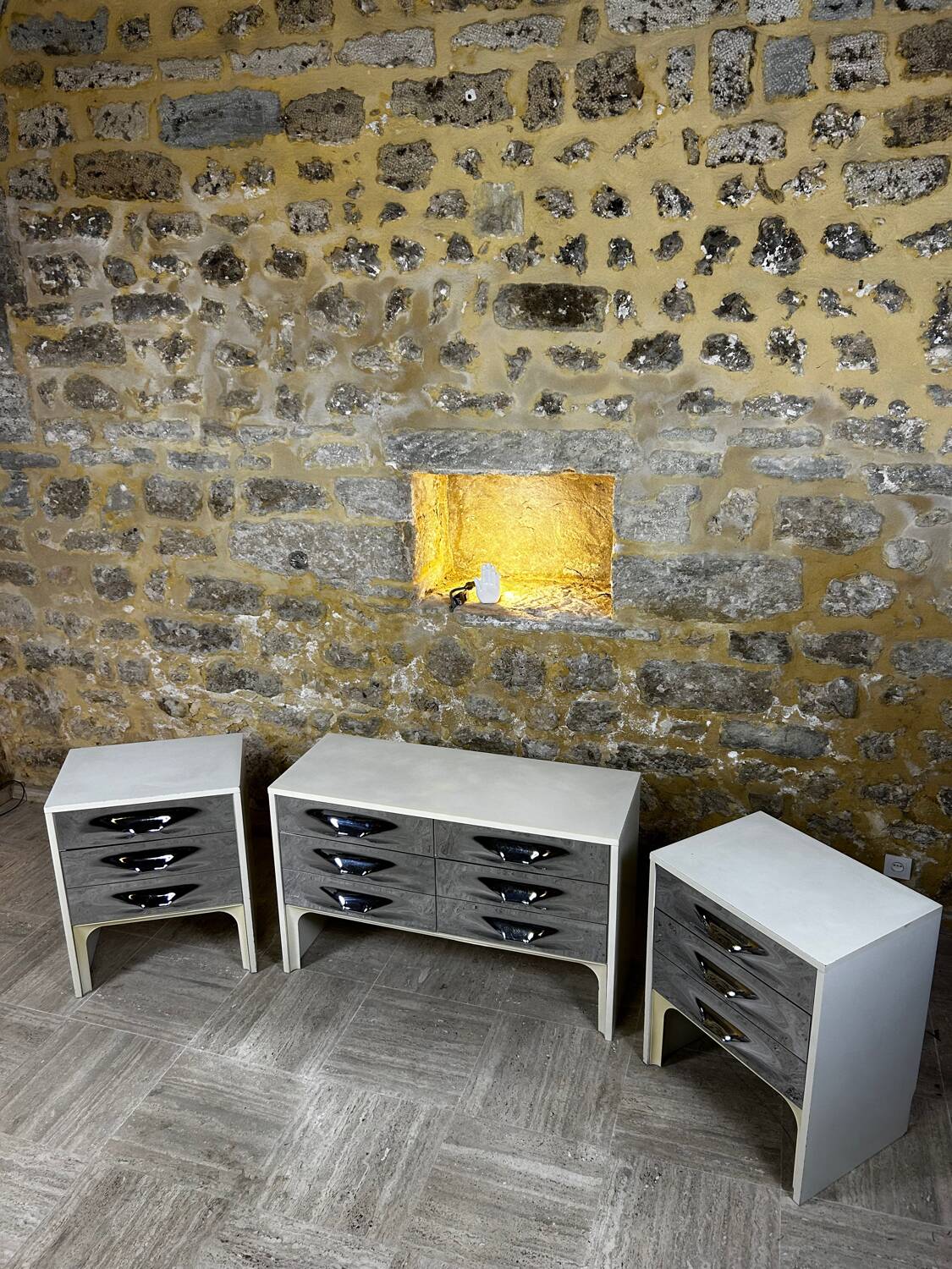 Raymond Loewy DF2000 chest of drawers and bedside tables