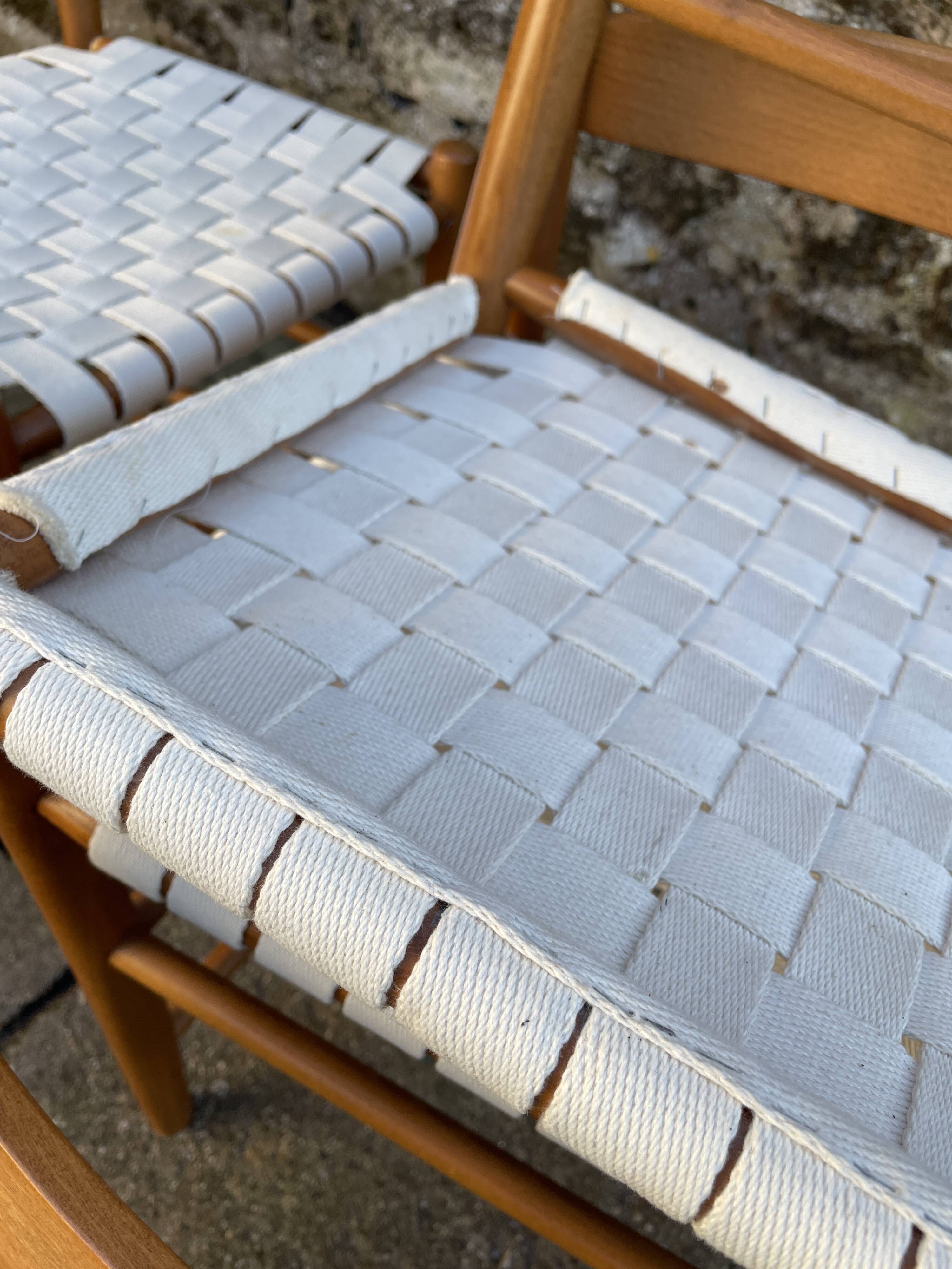 Set de 4 chaises dossier échelonné et assise tissée en coton blanc