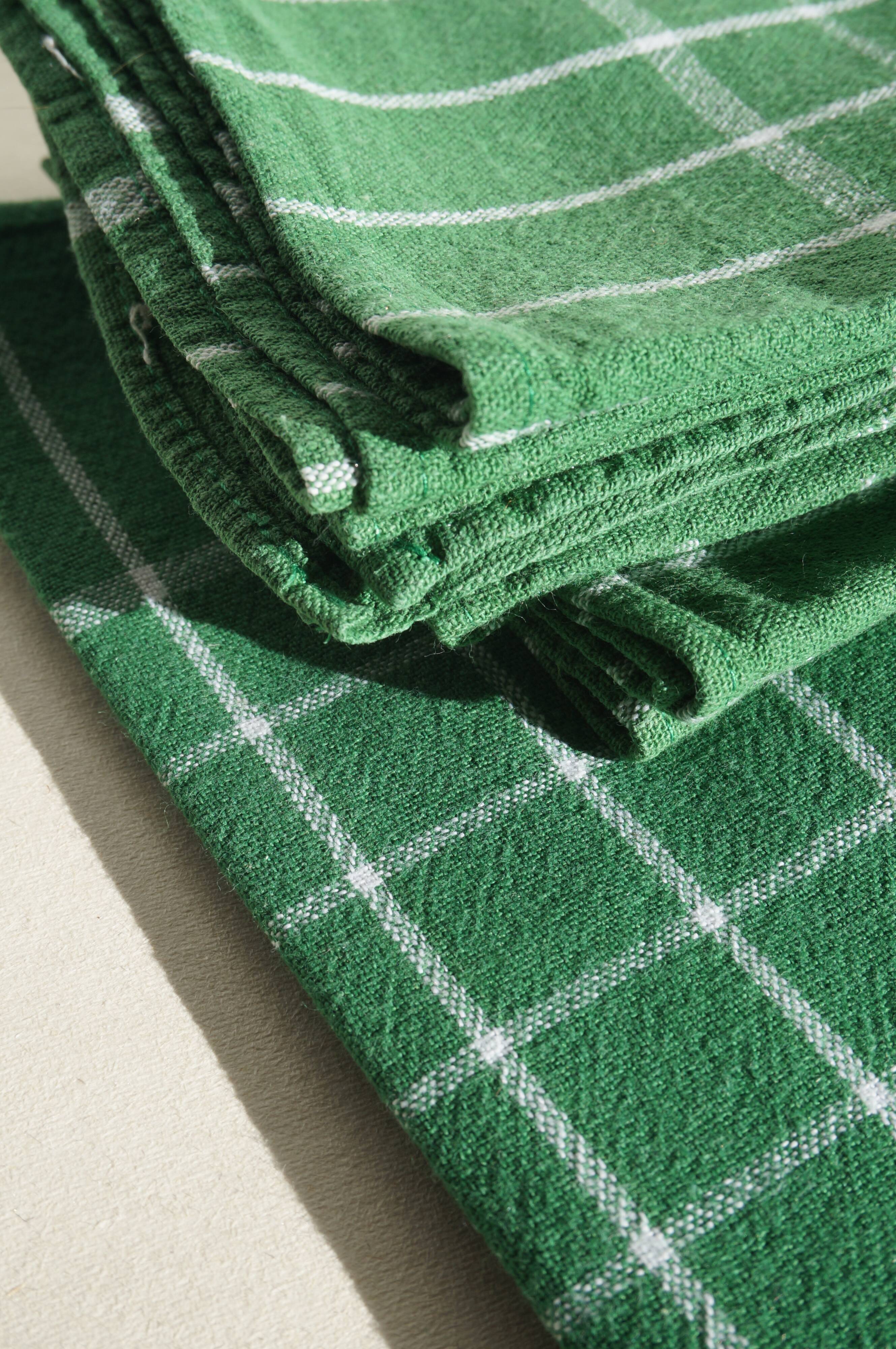 Vintage tablecloth and towels