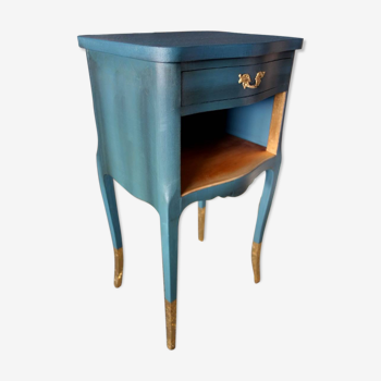 Table de chevet bleu profond et or