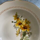 Lot of plates flat and hollow 10-10. "Margurites" by Gien. 1960s-70s.