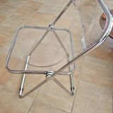 4 folded chairs
