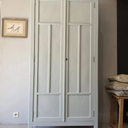 Armoire parisienne