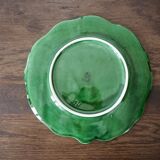 Souptureen and dish in cabbage slip