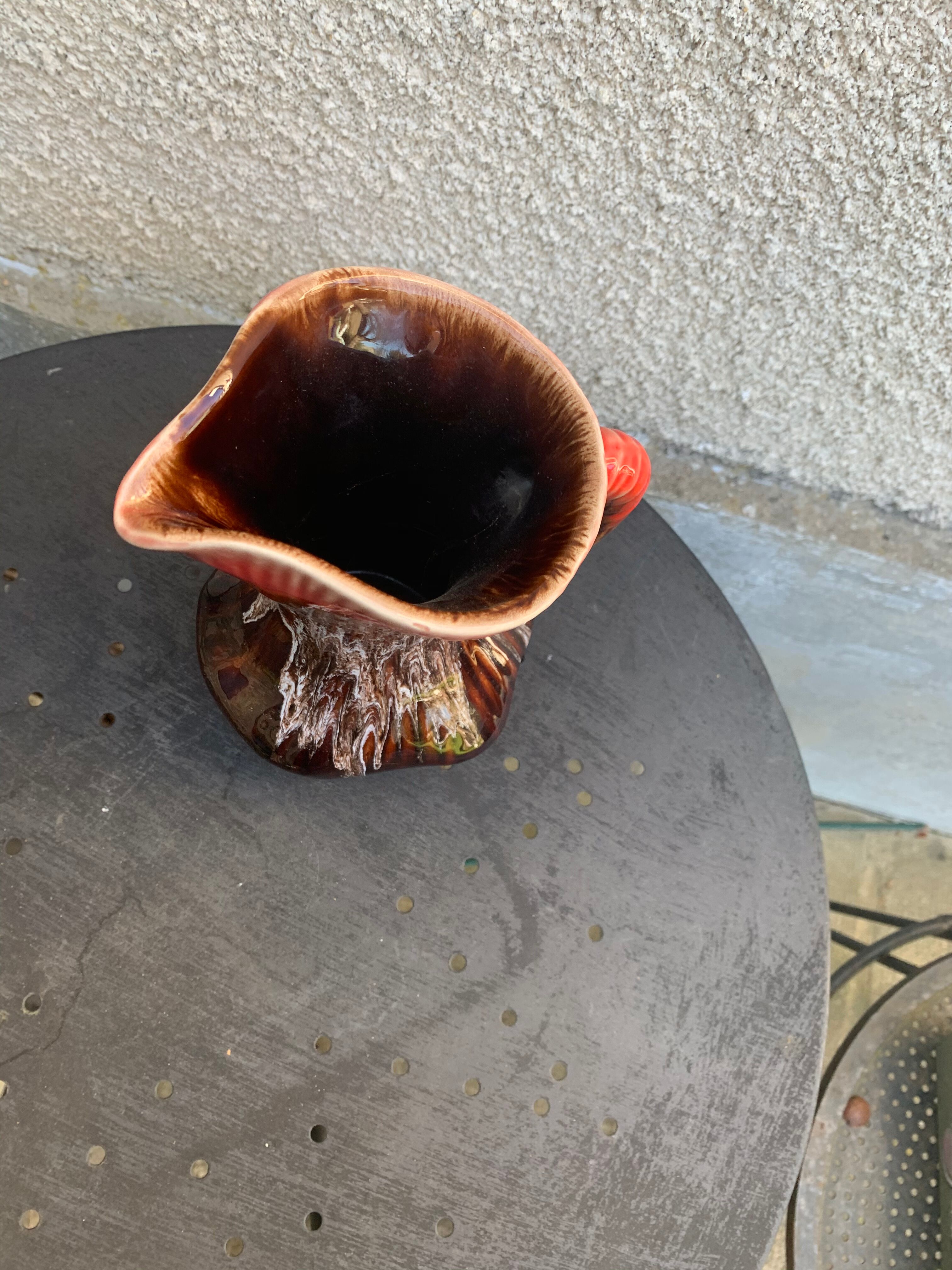 Carafe en céramique émaillée lavée rouge Vallauris vintage 1960