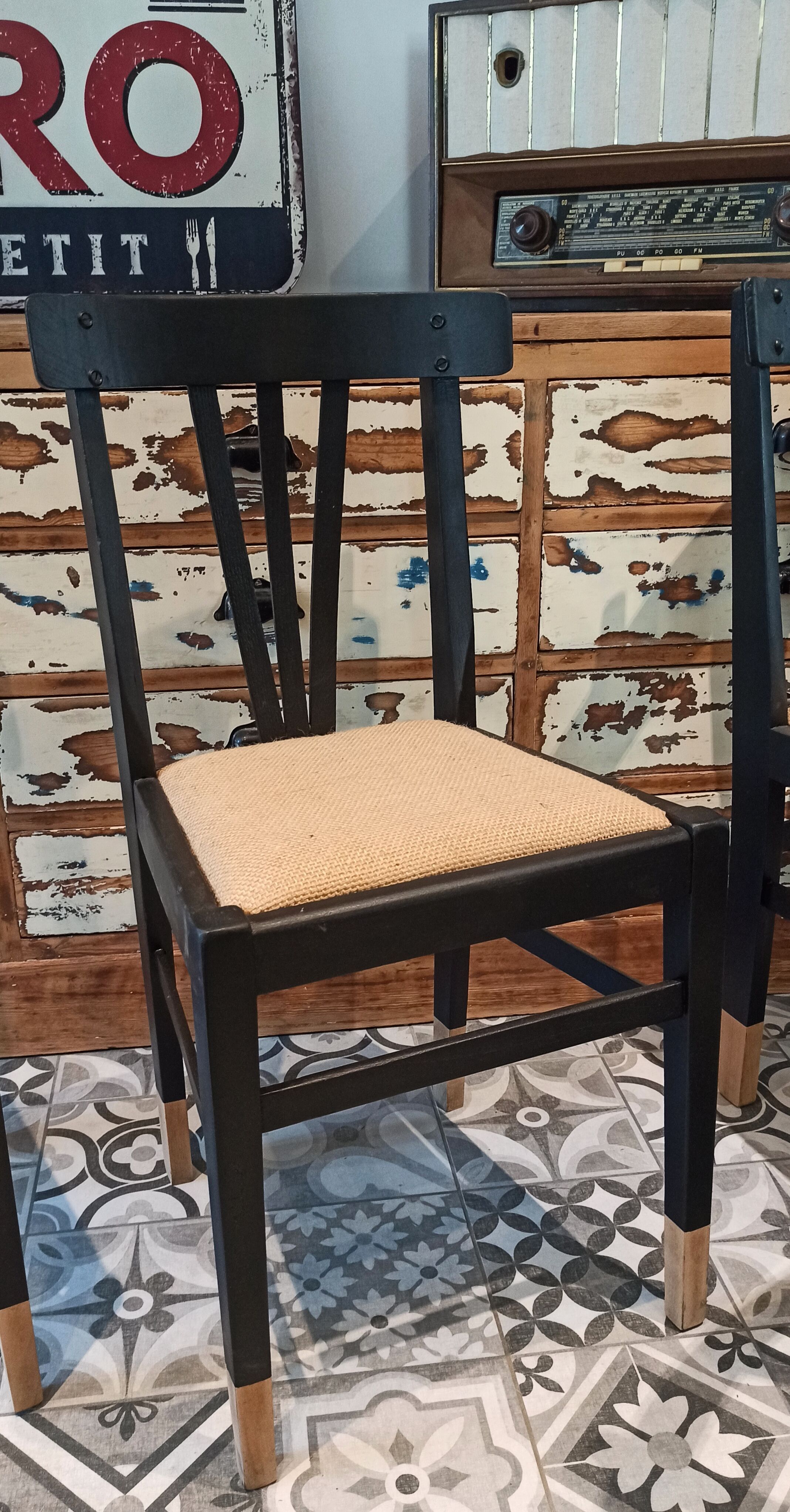 Lot de 6 chaises bistrot noir et bois