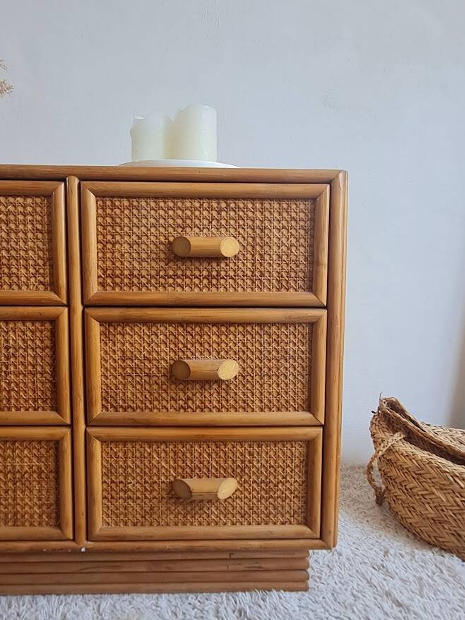 Commode en rotin, circa 1960