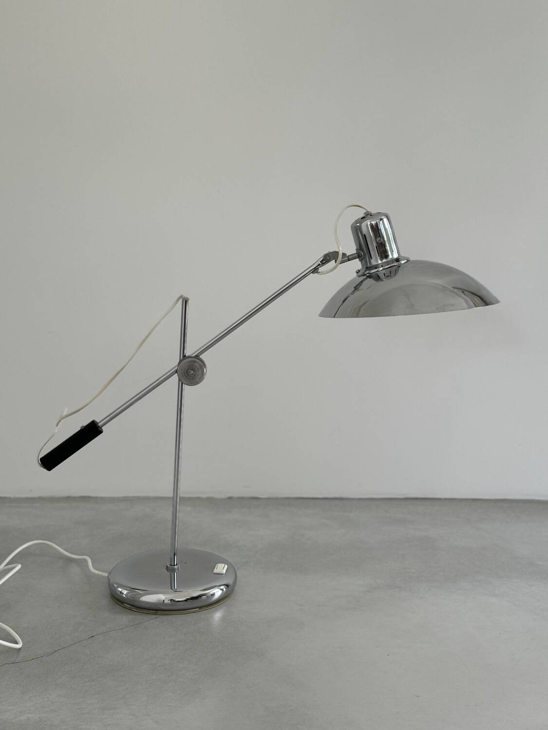 Pendulum lamp, space age design André Lavigne, Aluminor edition, France 1960