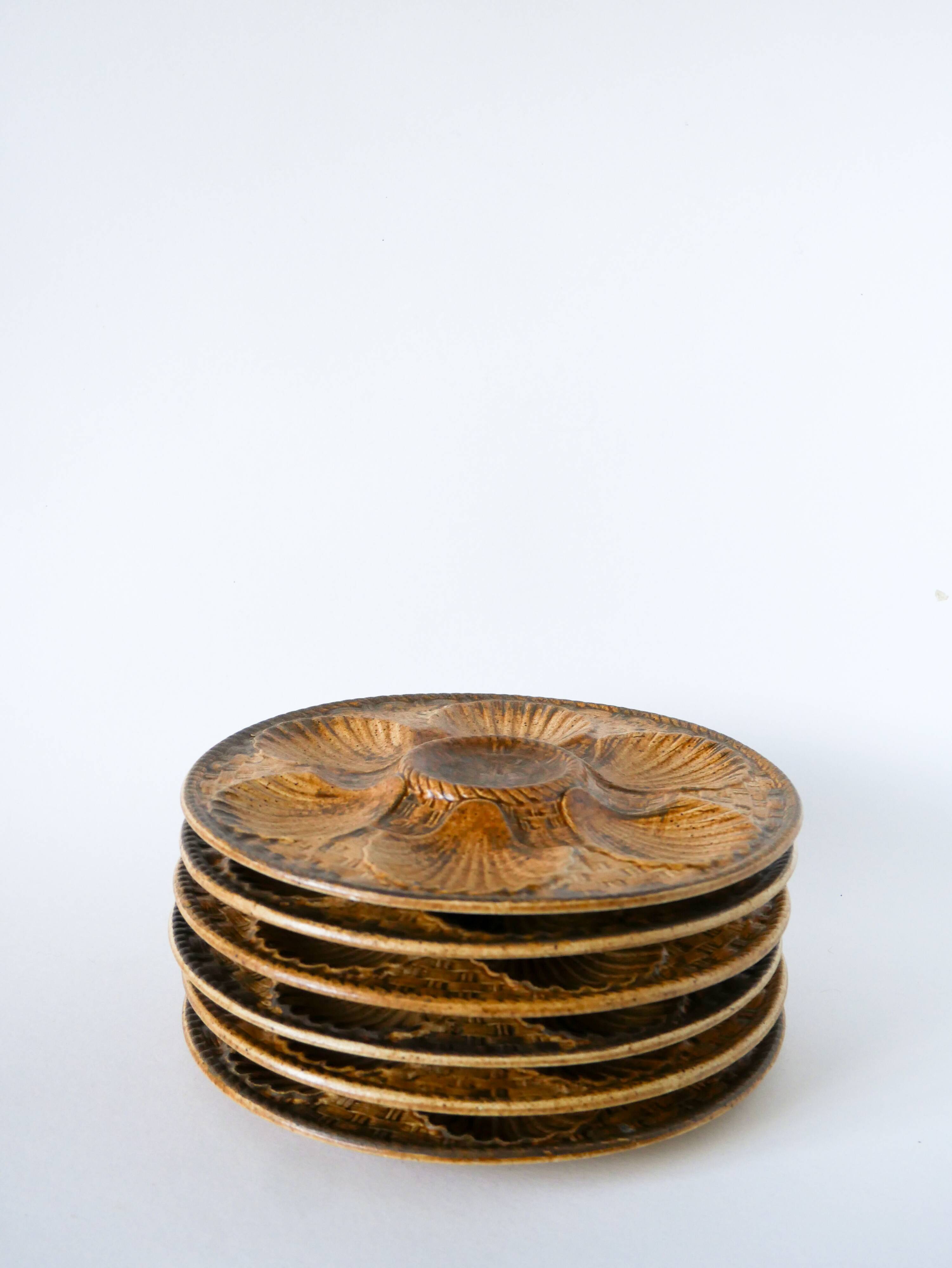 Set of 6 stoneware oyster plates, Brown & Brown, 1970