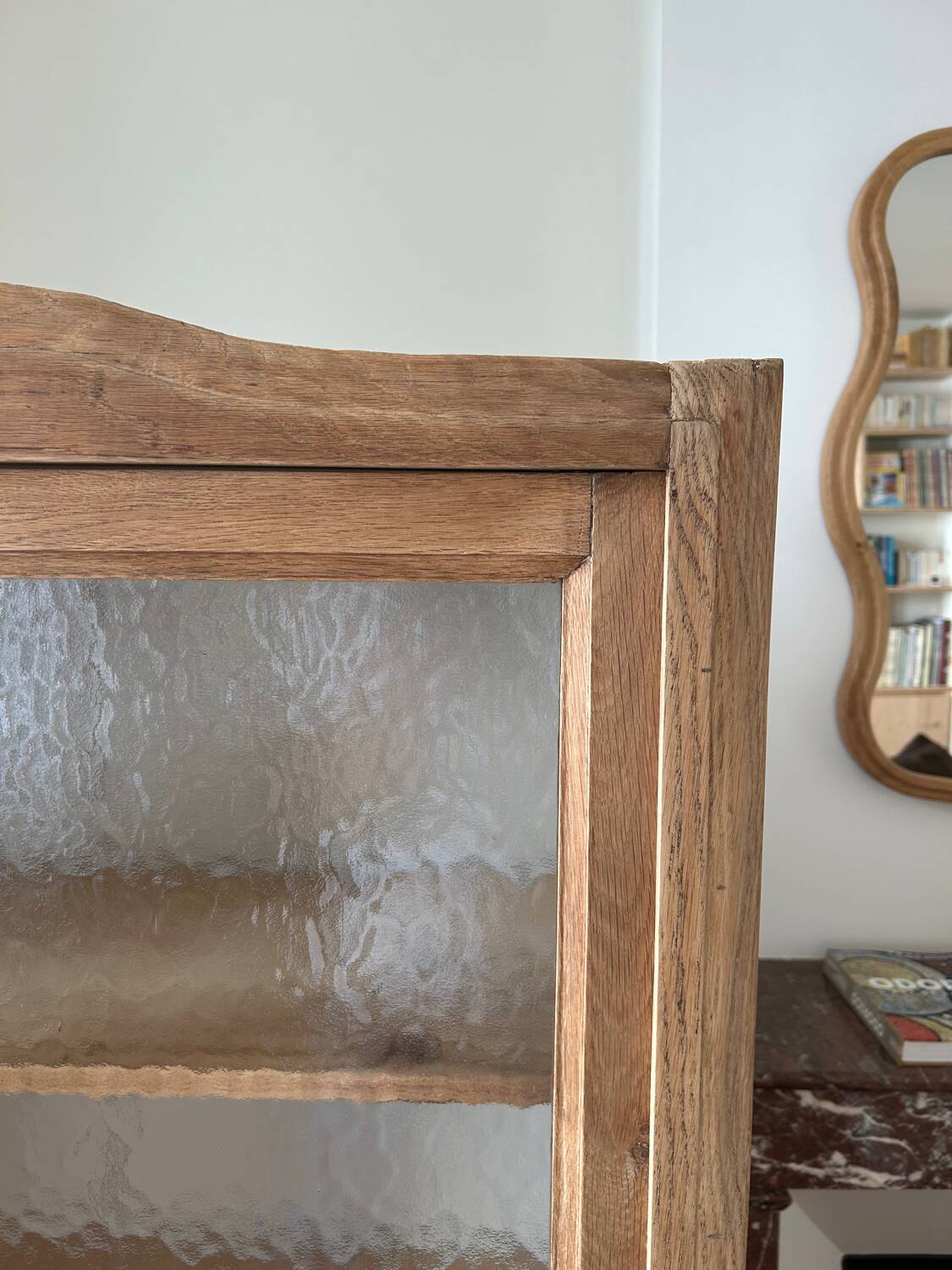 Glass cabinet in raw oak (renovated)