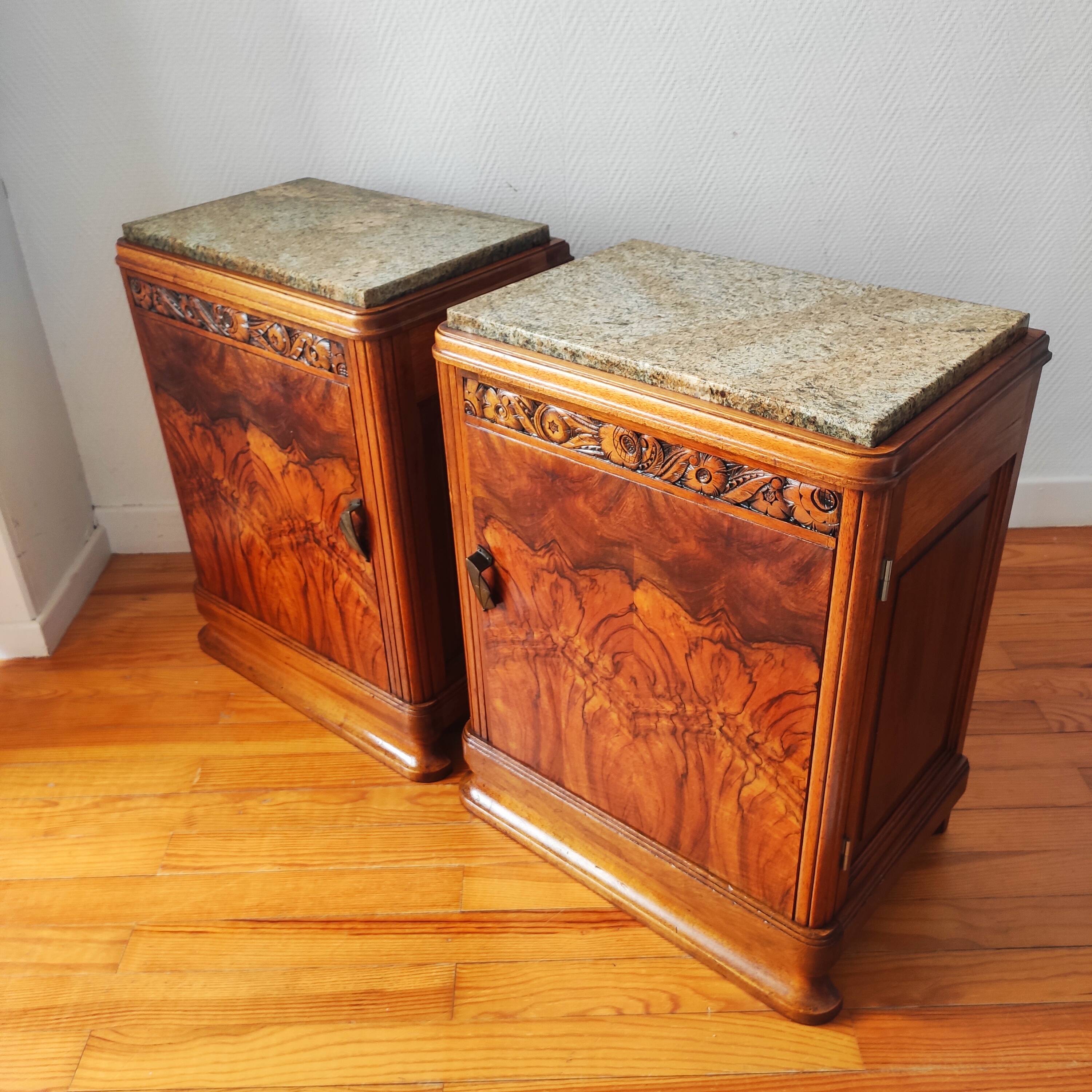 Pair of Art Deco bedside tables in solid blonde walnut – France 1930