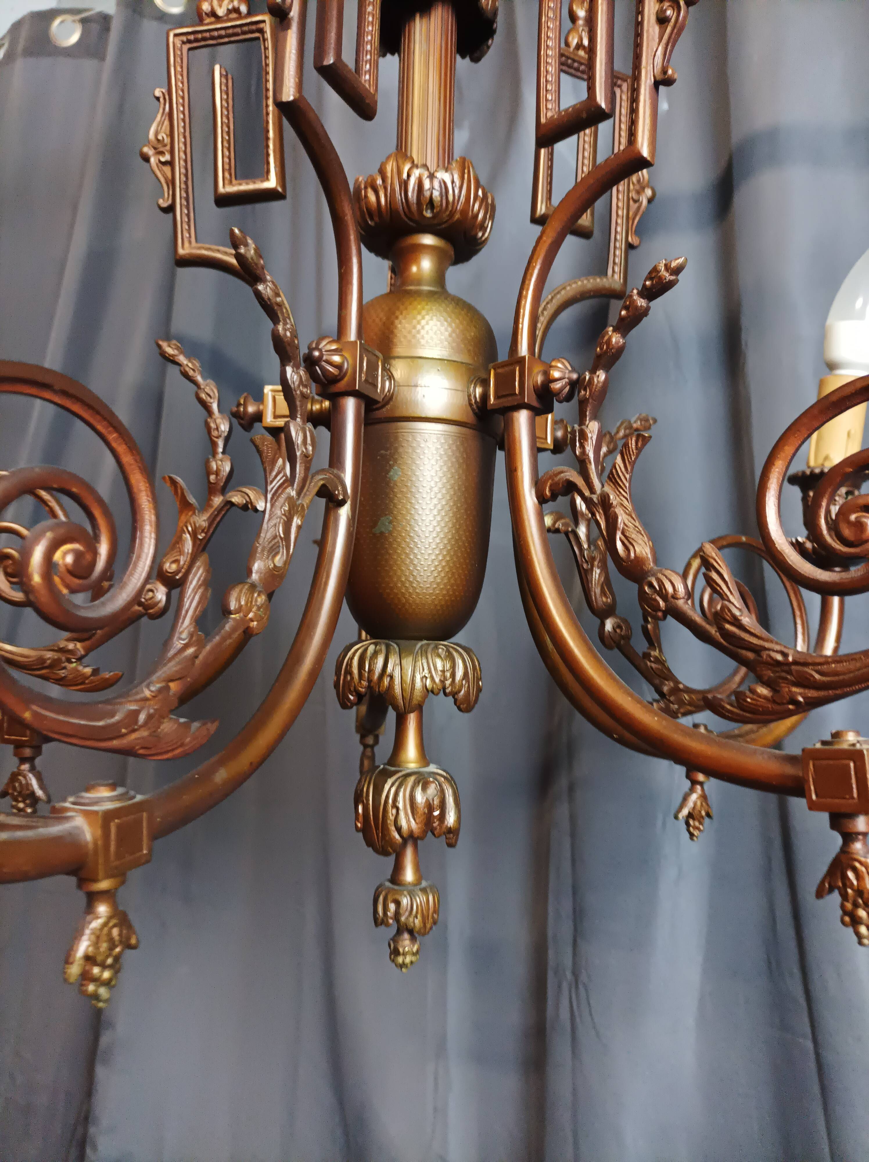 Louis XVI chandelier in bronze and brass