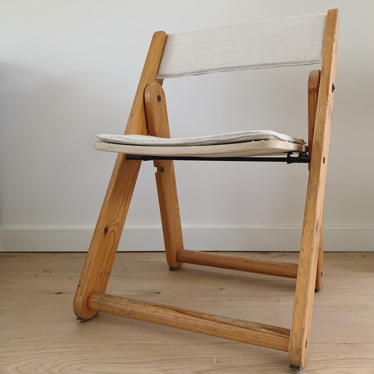 IKEA KON-TIKI folding chairs, set of 2. Designed by Gillis Lundgren, 1975.