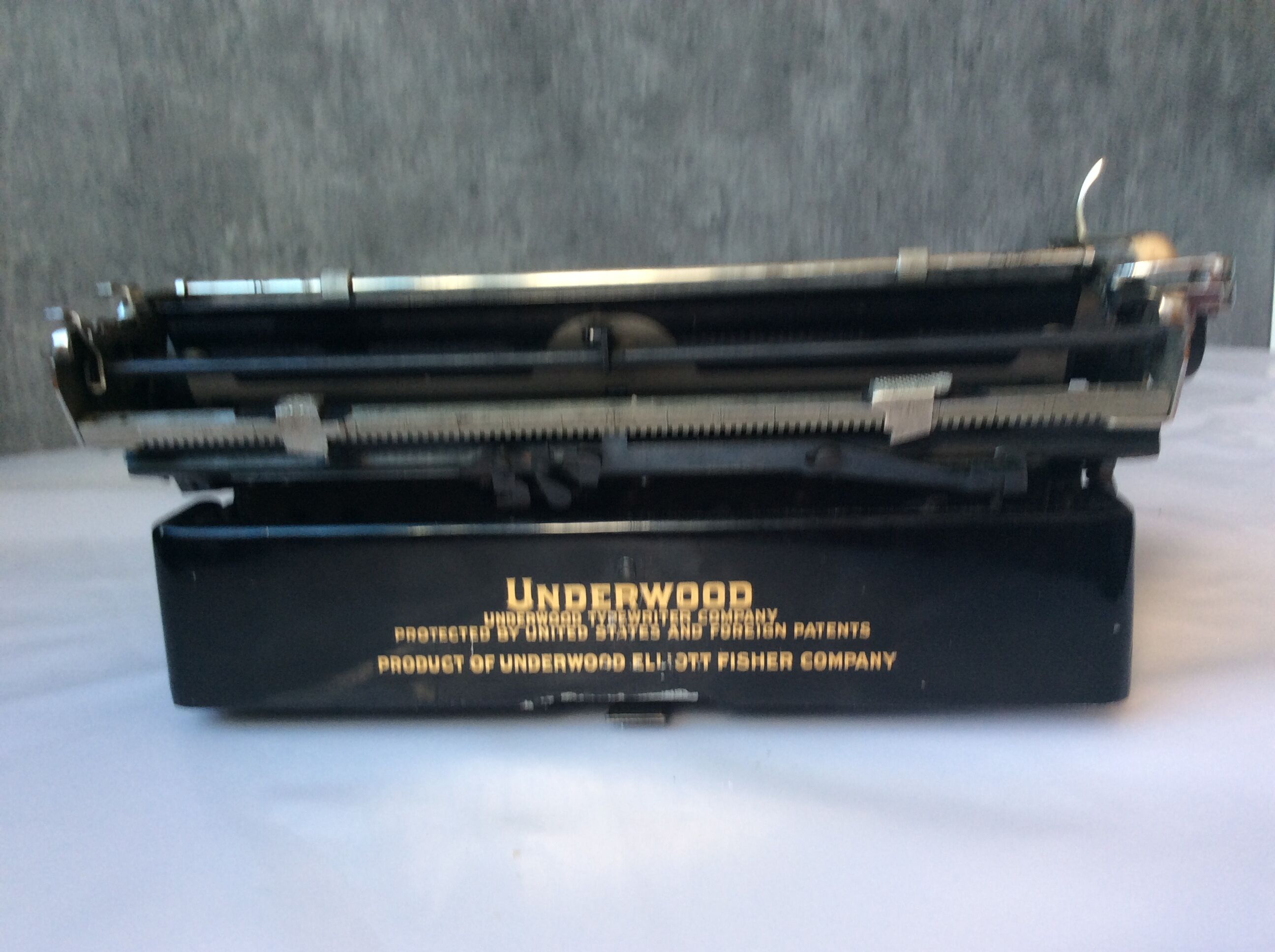 Old-typewriter Underwood portable