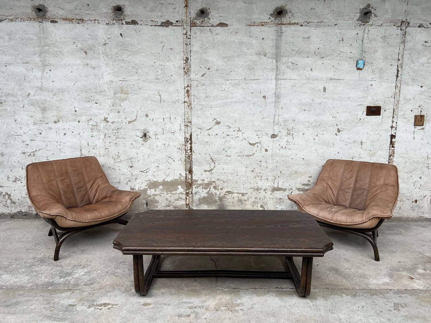 Sofa set with 2 armchairs and coffee table in banbou and leather 1970