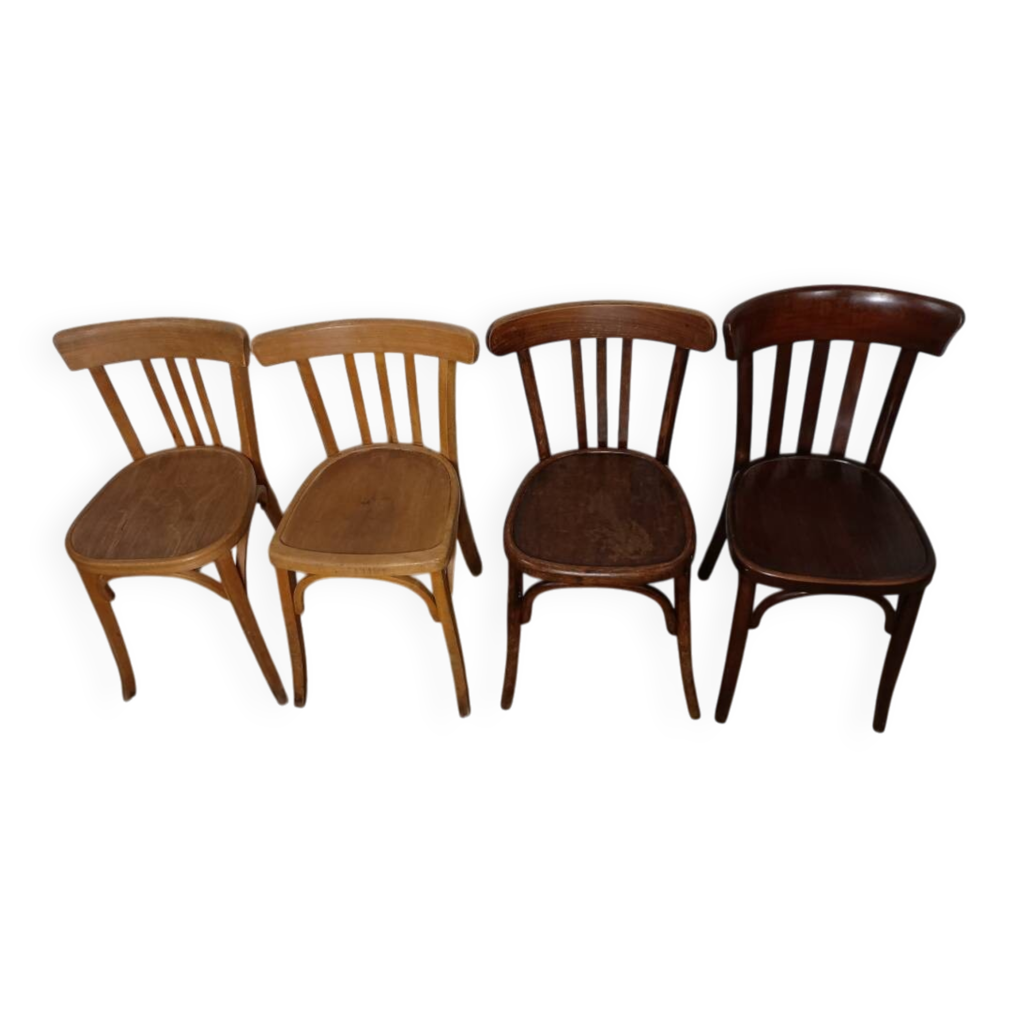 4 chaises bistrot dépareillées