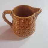 Pichet broc vintage digoin sarreguemines en barbotine motif de corbeille tressée numeroté jaune