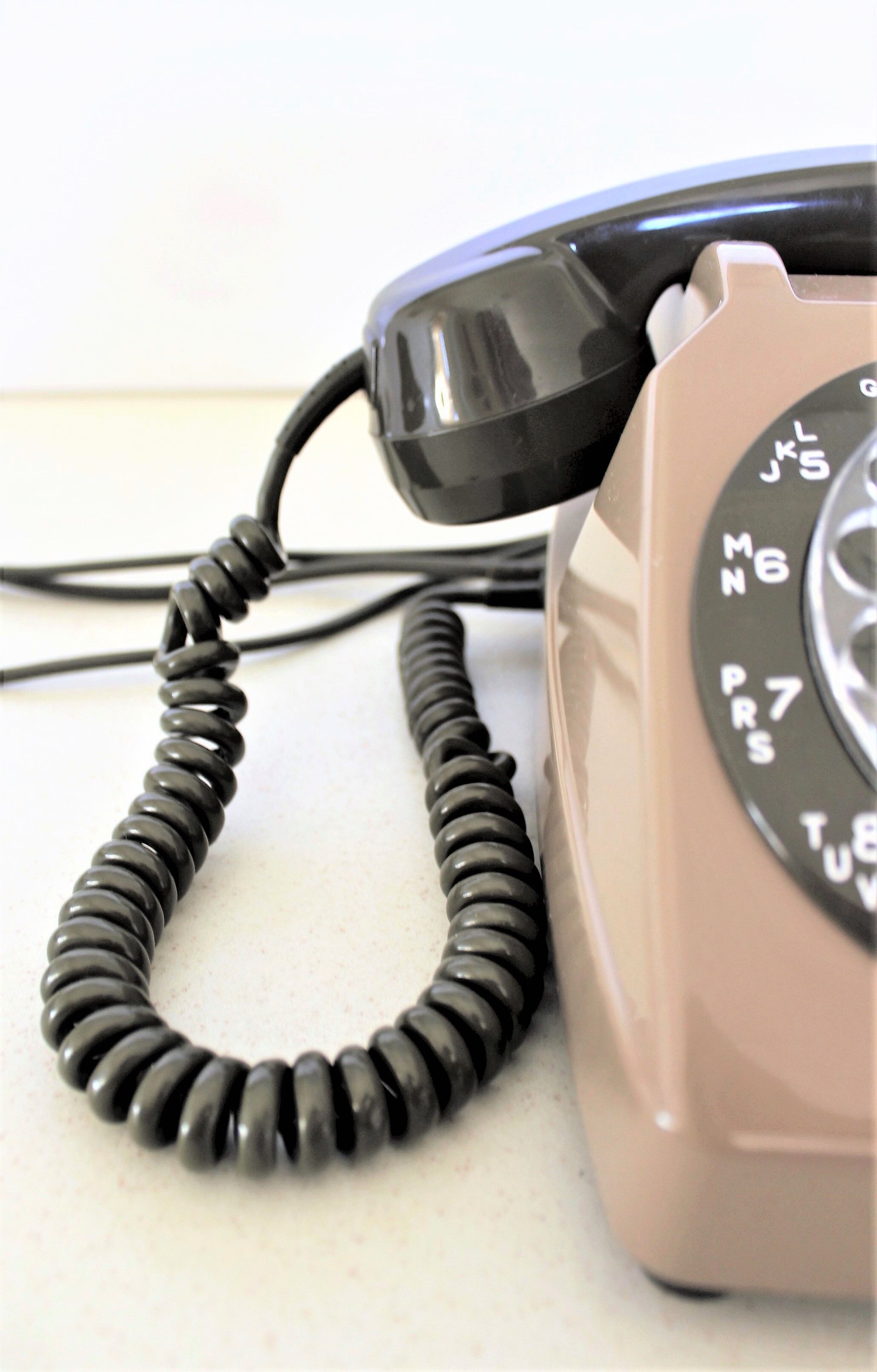 Vintage S63 two-tone dial phone