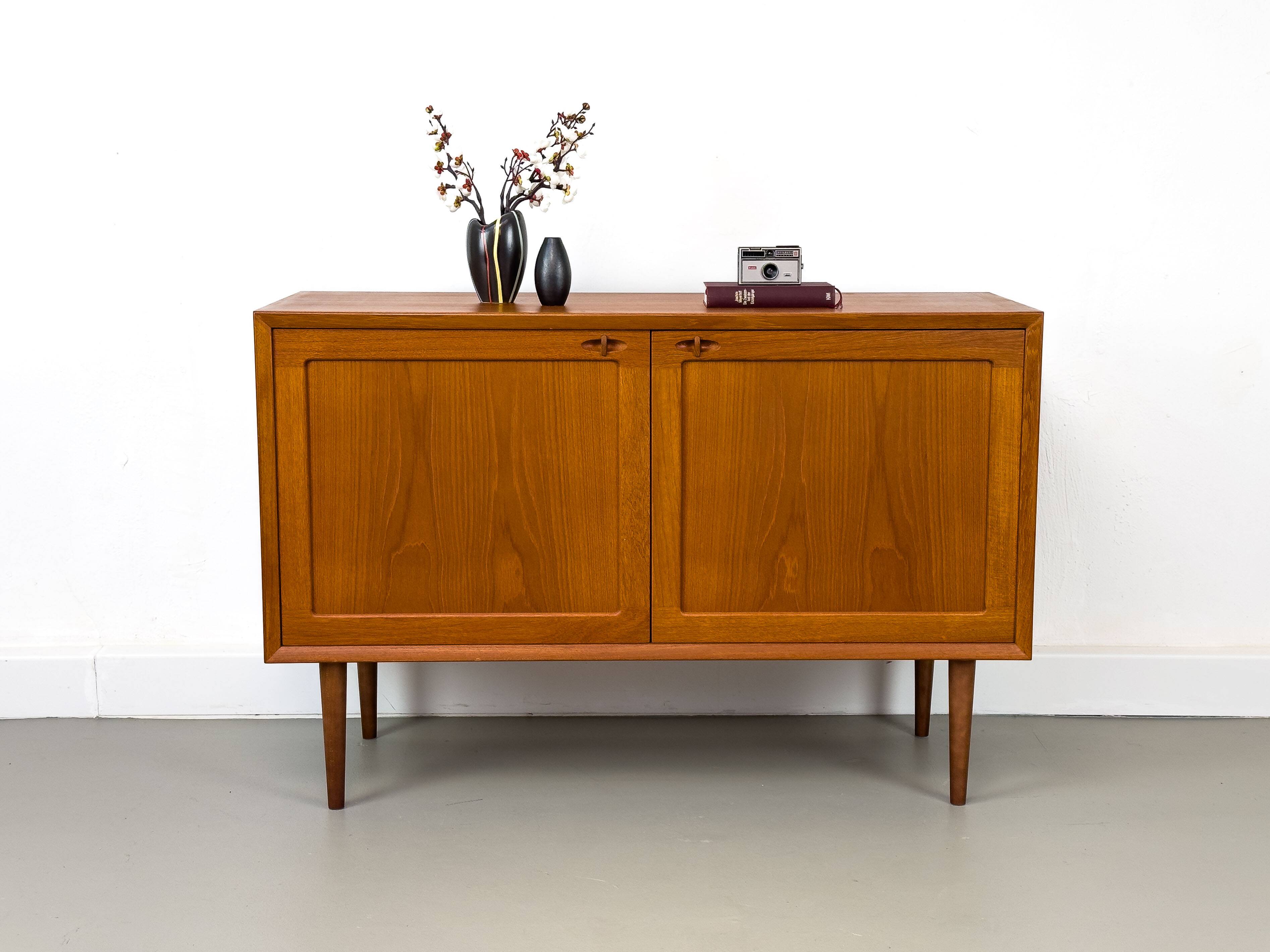 Buffet danois en teck par HW Klein pour Bramin, années 1960