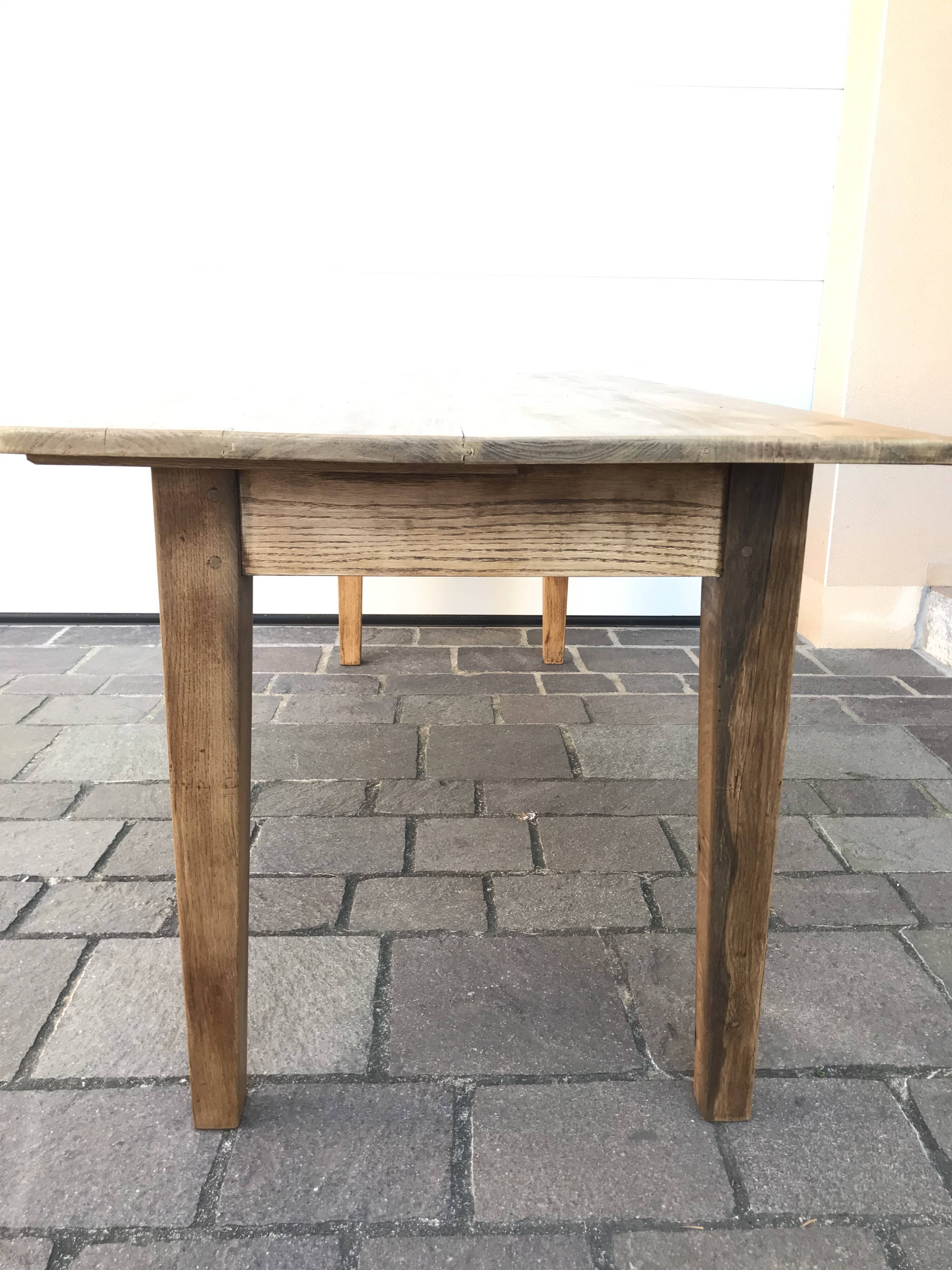Farm table