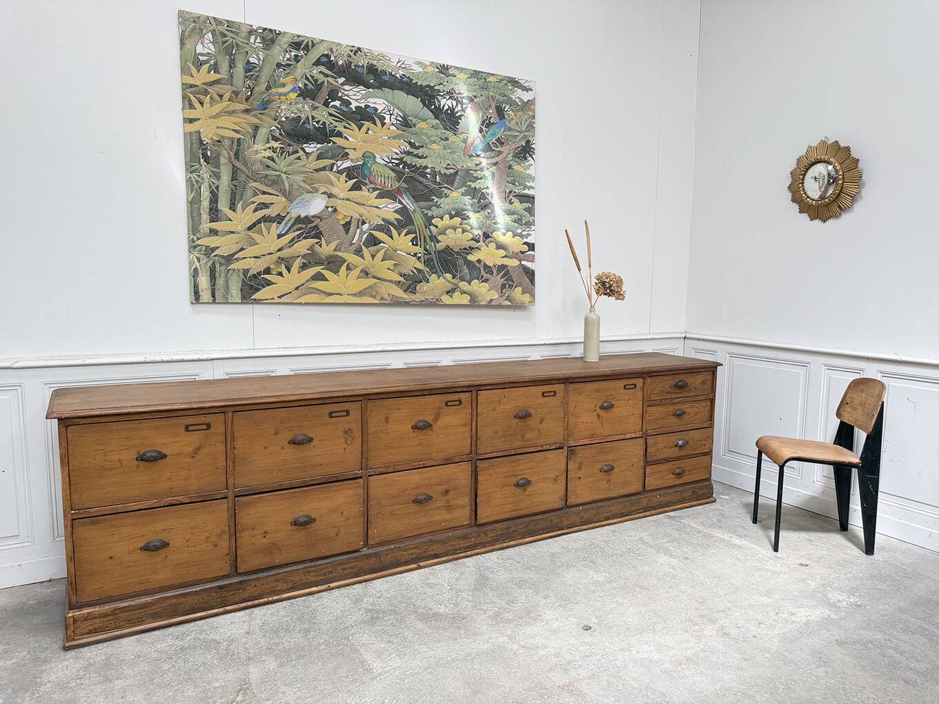 Trade cabinet with 14 drawers