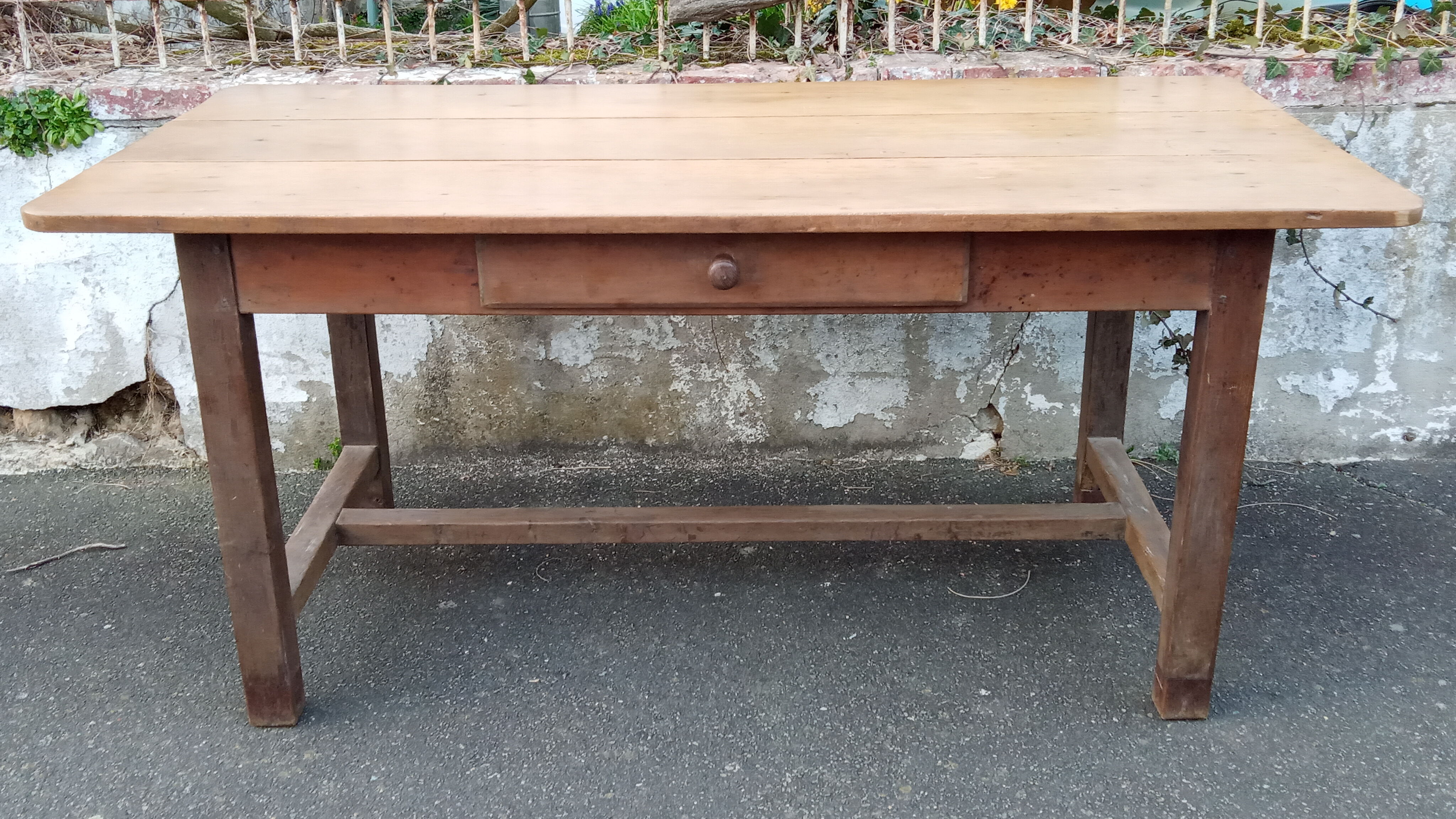 Old farmhouse table 6 people