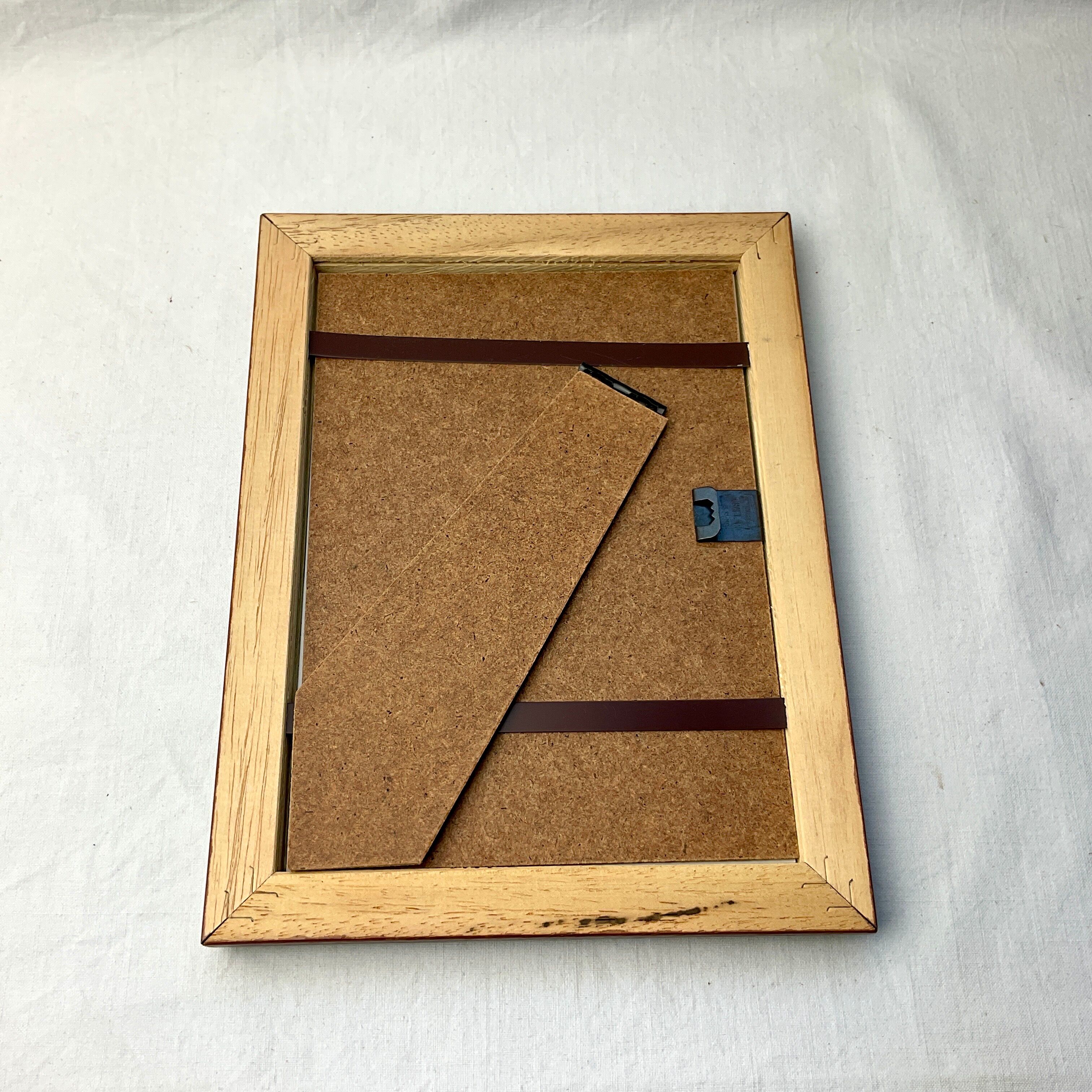 Old wooden frame with fine hama gilding