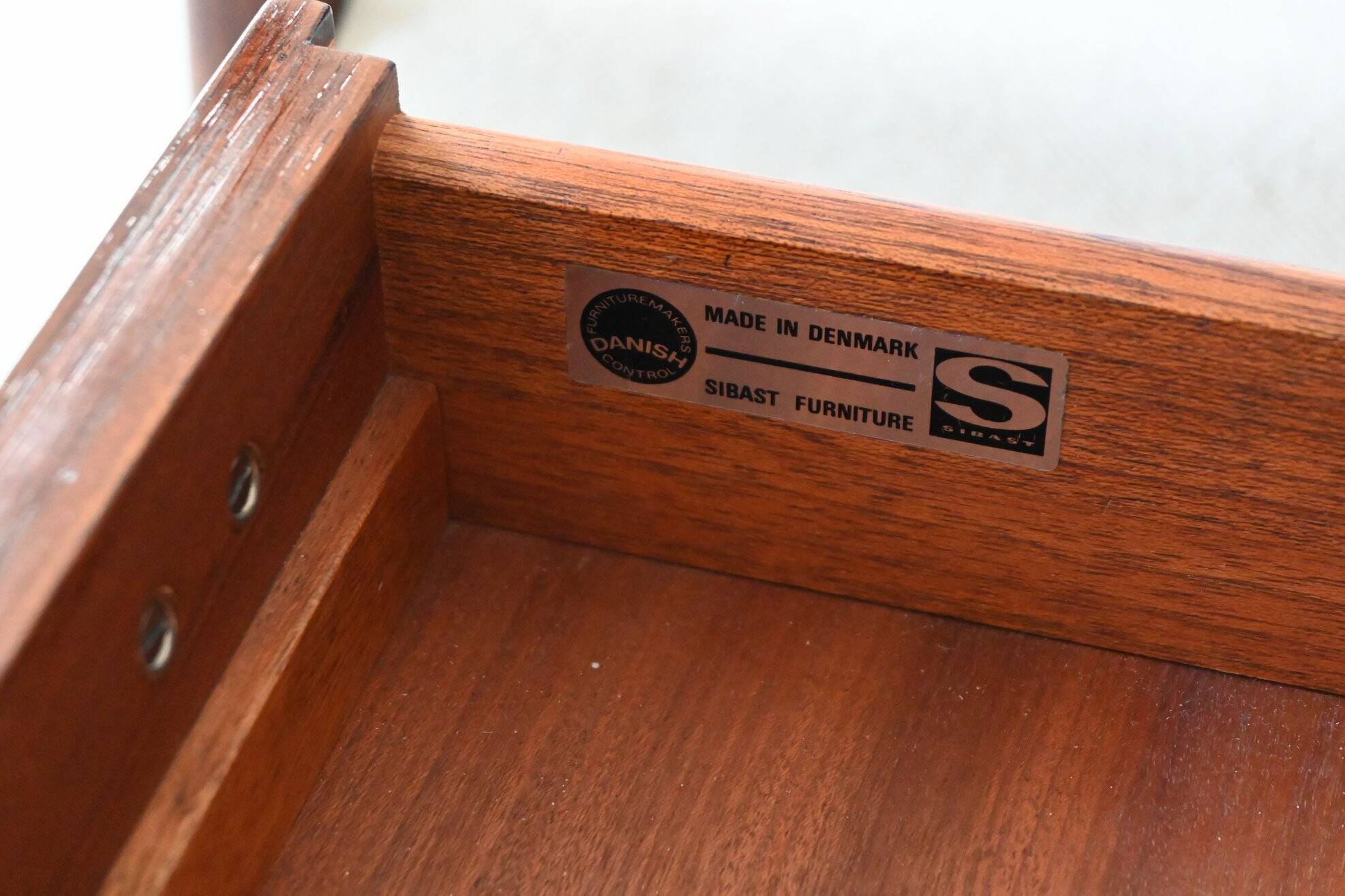 Arne Vodder desk in rosewood and leather Sibast Denmark 1960