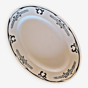 Oval earthenware dish from Badonviller, December model