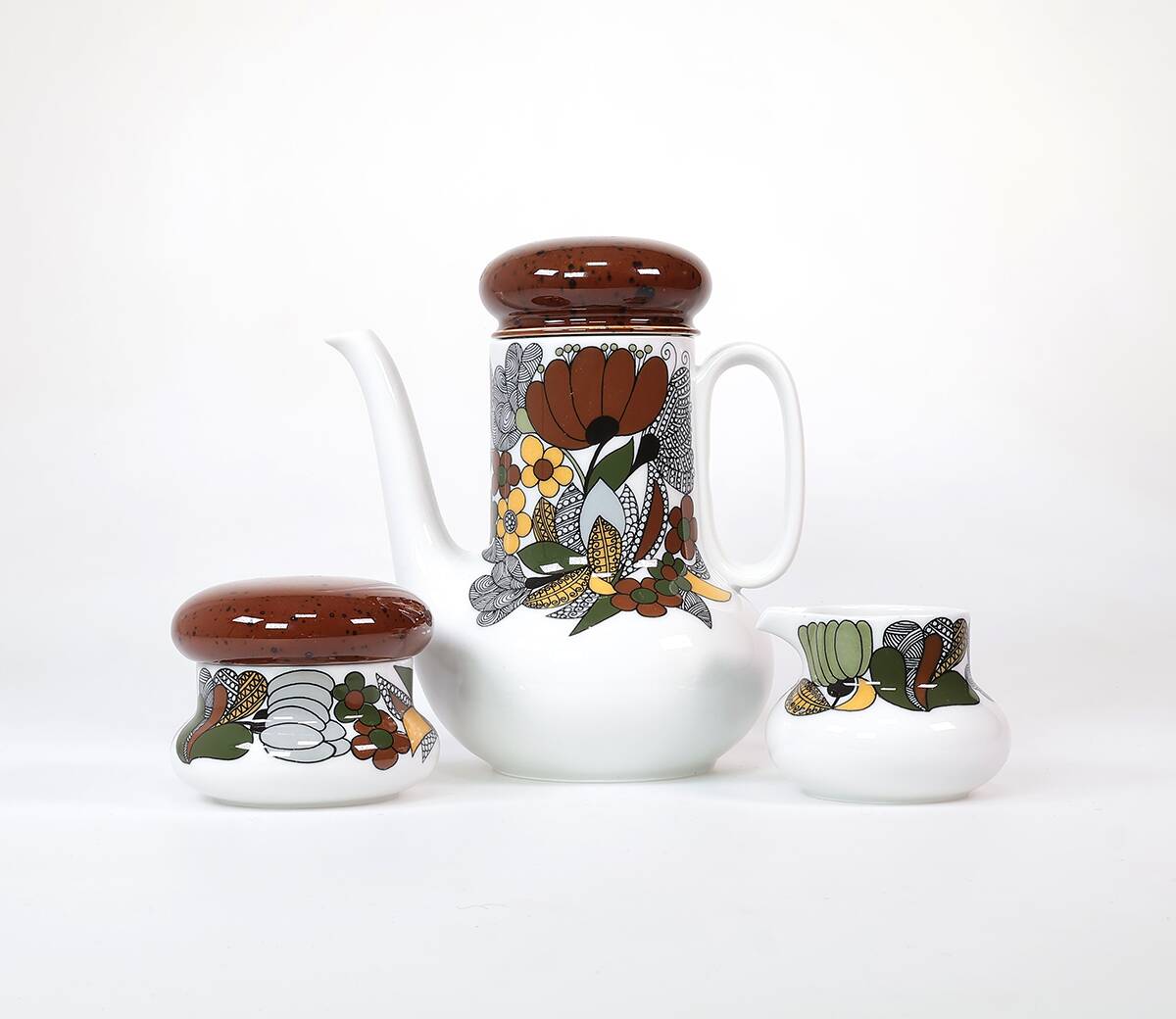 Porcelain Breakfast Tableware by Thomas, 1970s, Set of 19
