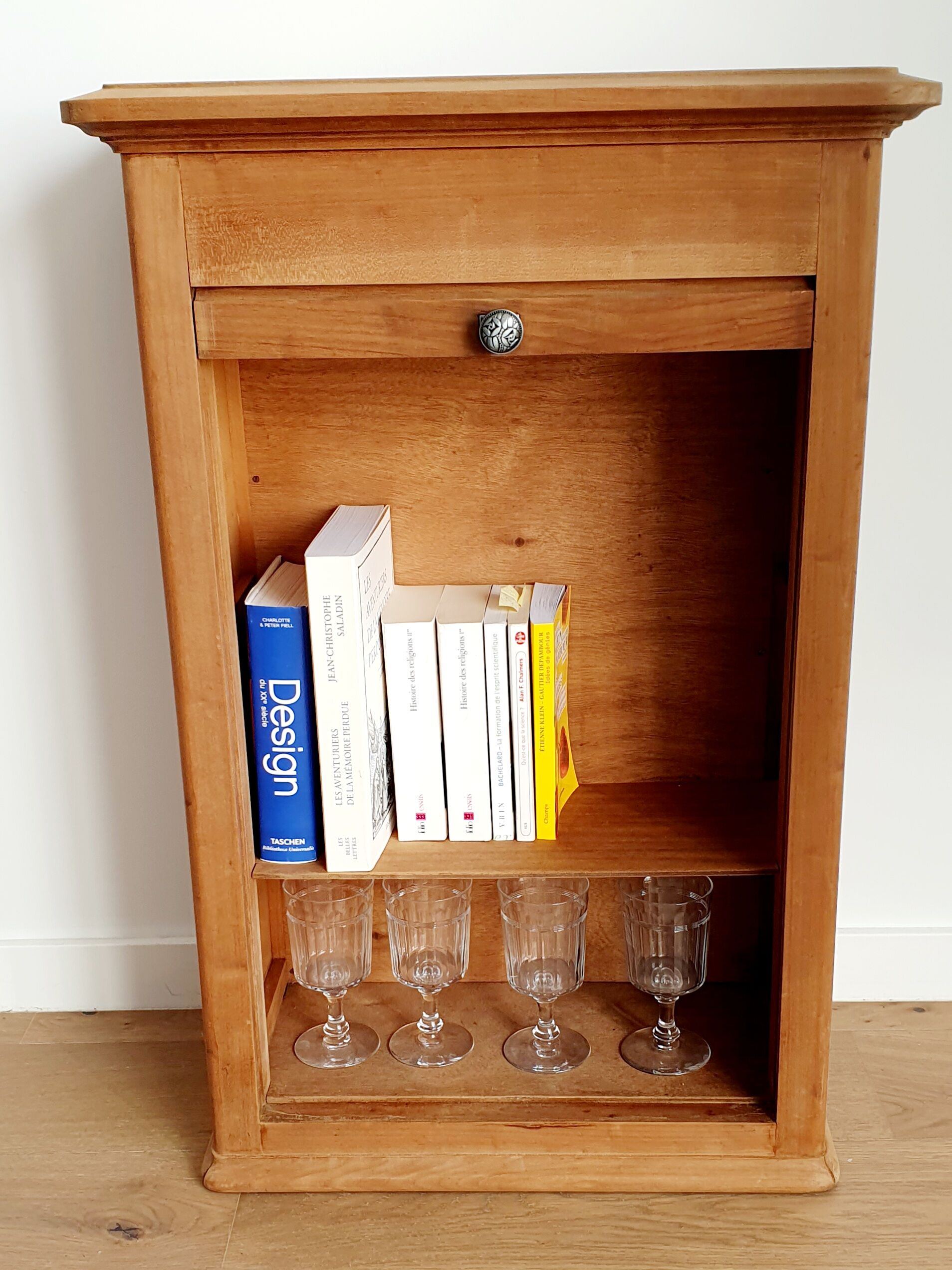 Wooden curtain cabinet