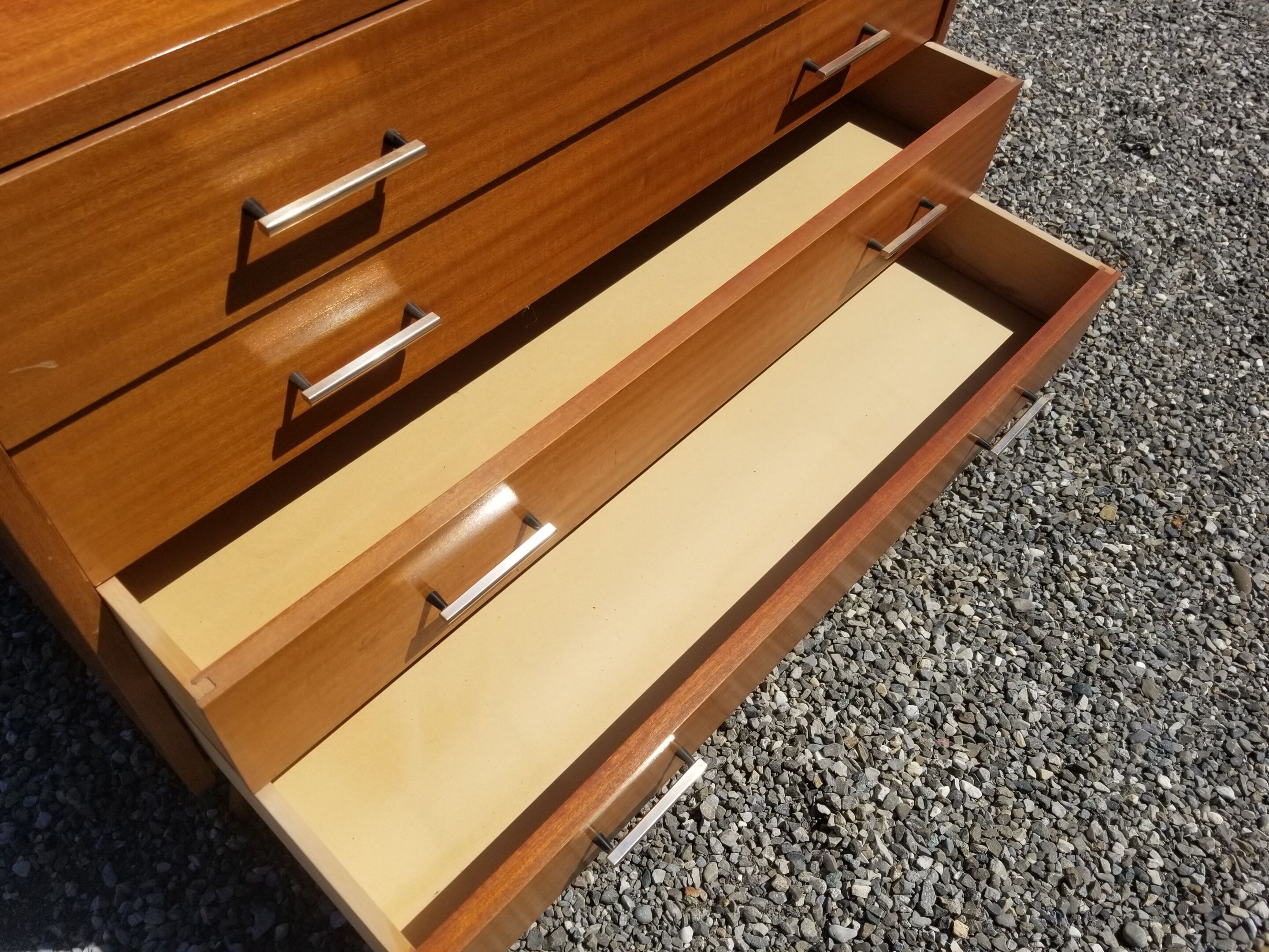 Vintage dresser 4 drawers feet compass - 60s