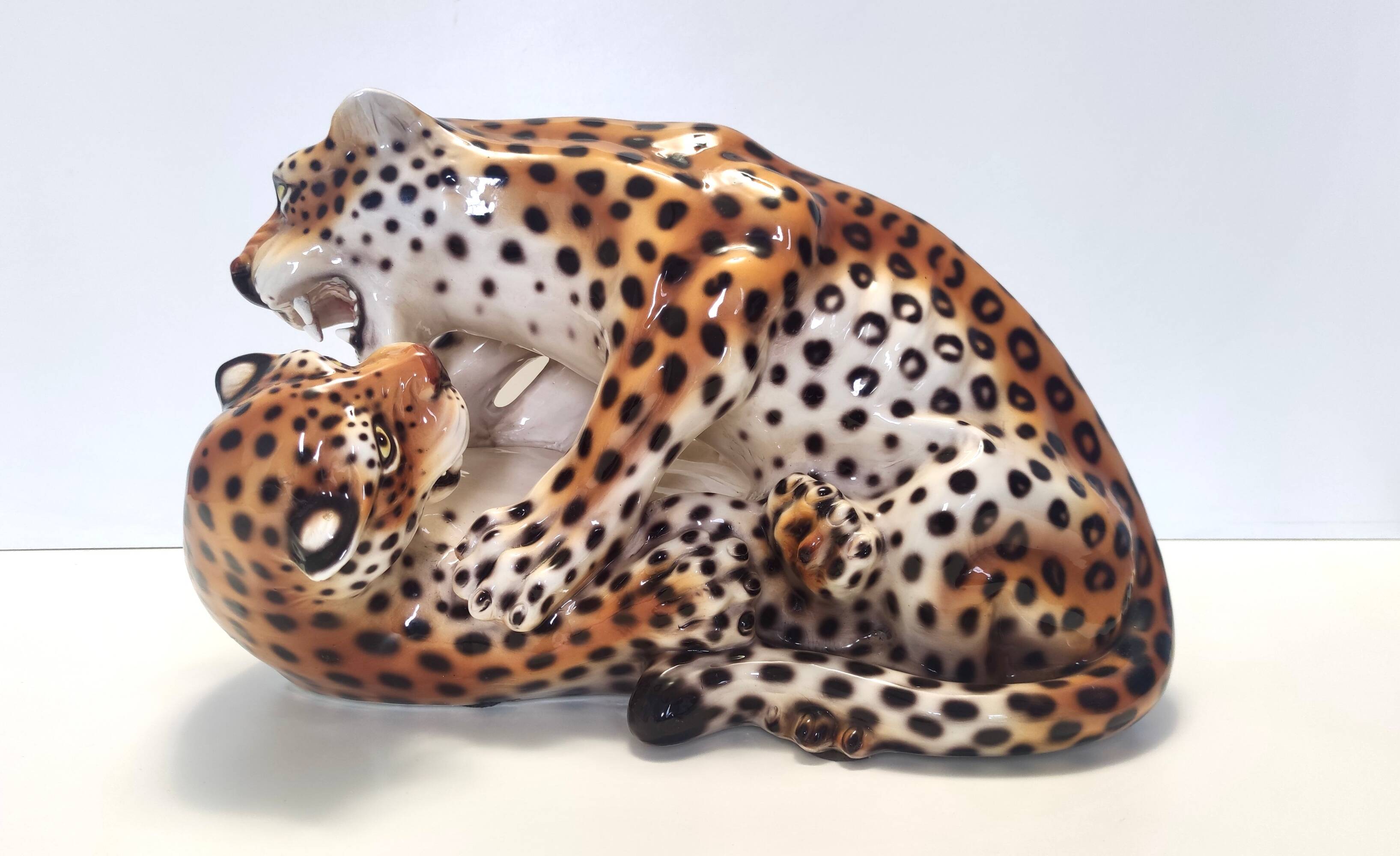 Hand Painted Ceramic Pair of Fighting Jaguars by Giovanni Ronzan, Italy