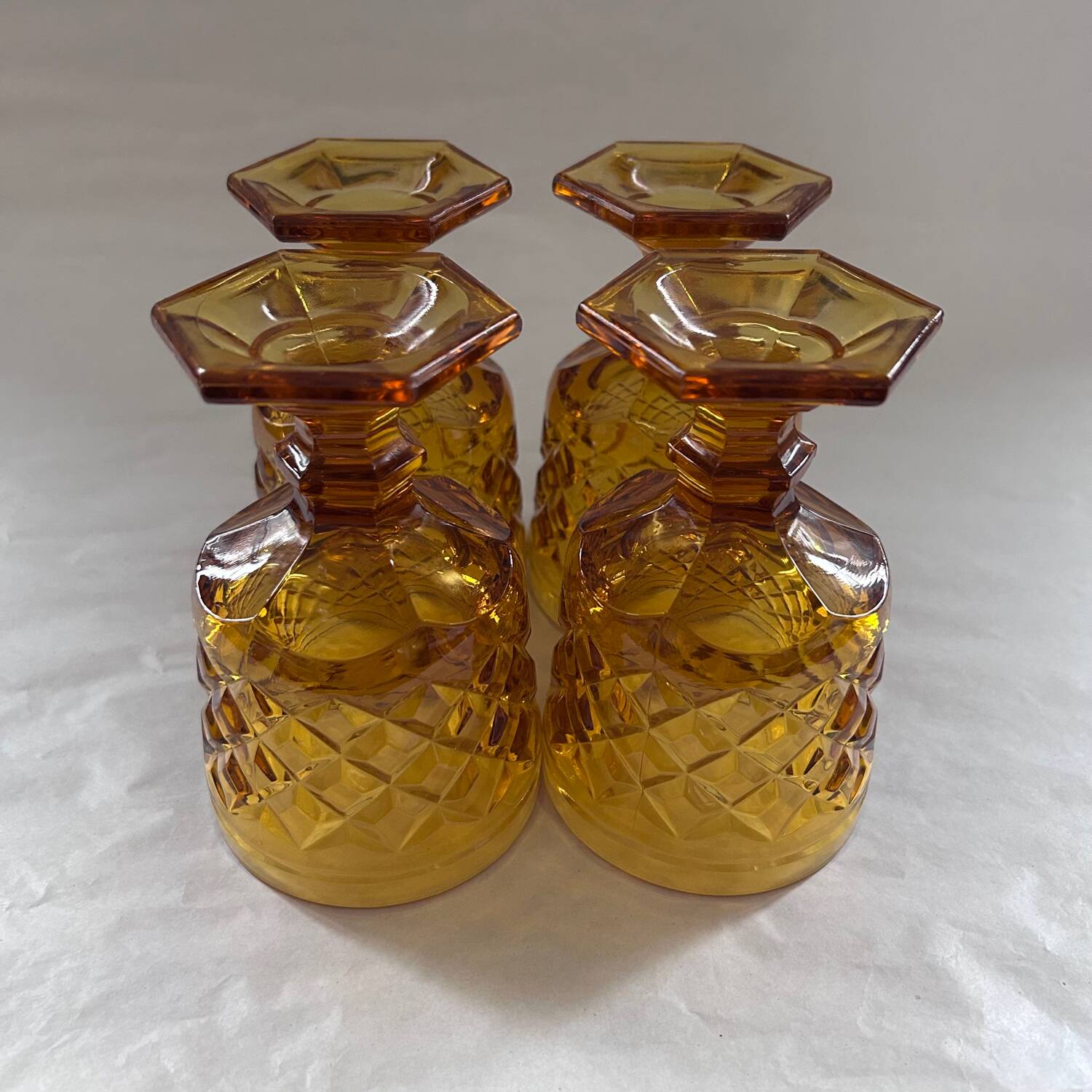 Set of 4 amber diamond glasses
