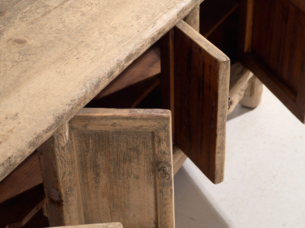 Old elm wood buffet – China, circa 1920