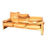 Maranlunga Cassina leather sofa by Vico Magistretti