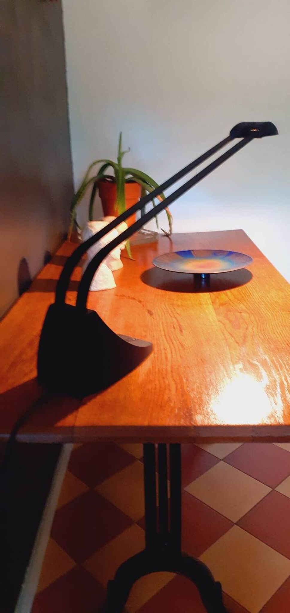 Mizar desk lamp from the 80s Italy by G. Linardi