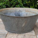 Beautiful and large old basin, 70-litre zinc vat.