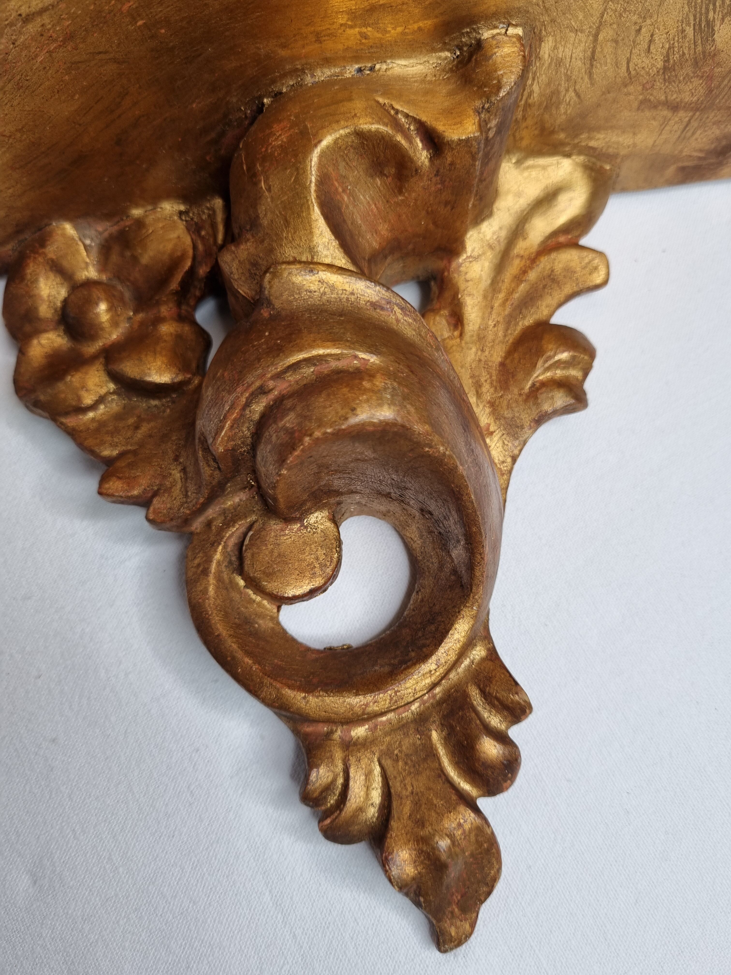 Stucco and gilded wood harness, 30 cm