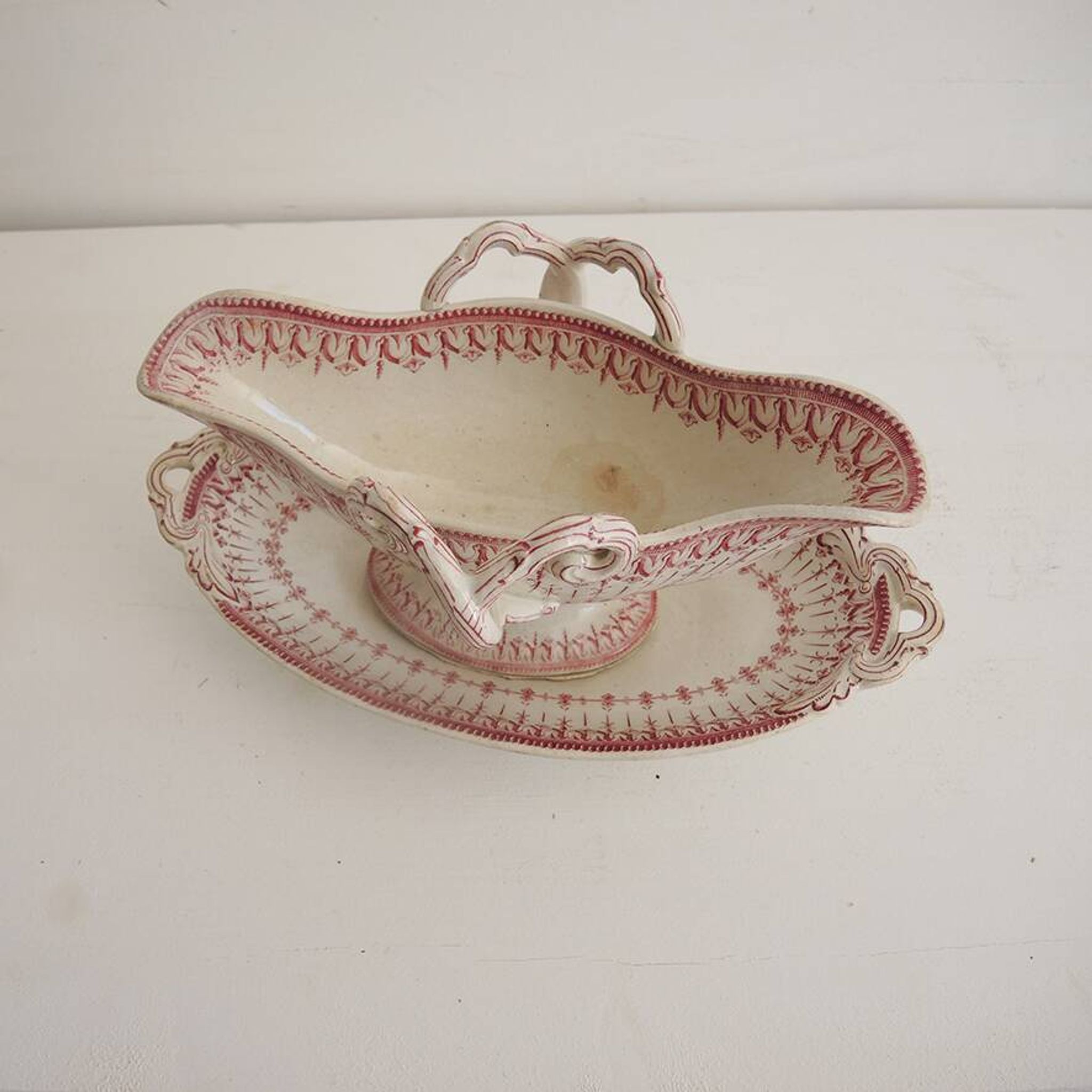 Old sauceboat Creil & Montereau – Flora Rocaille