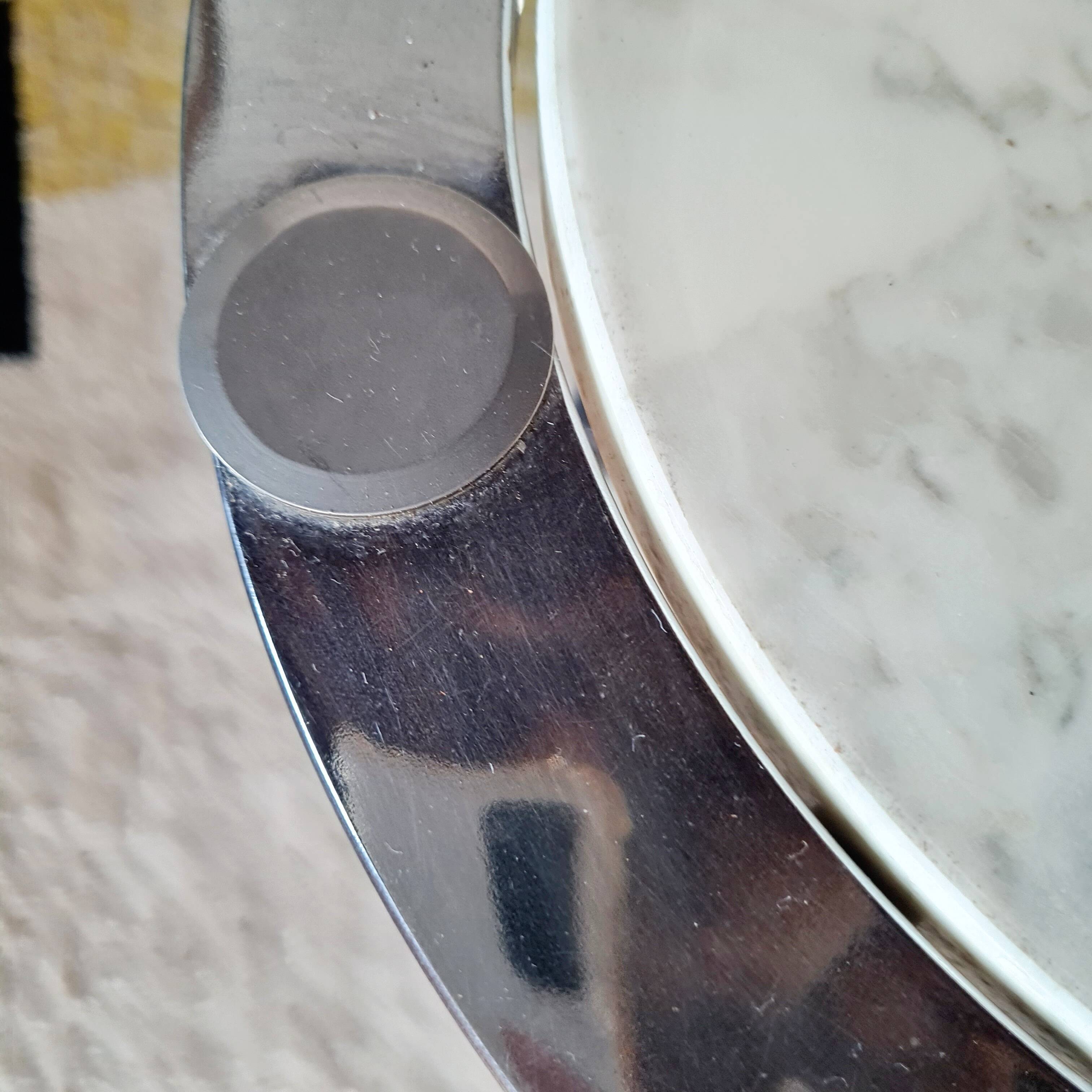 Table d'appoint en marbre et chrome, Italie années 70