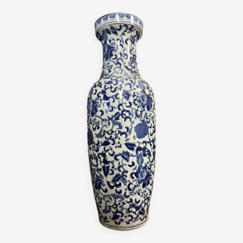 Blue and white Chinese porcelain vase decorated with flowers in branches